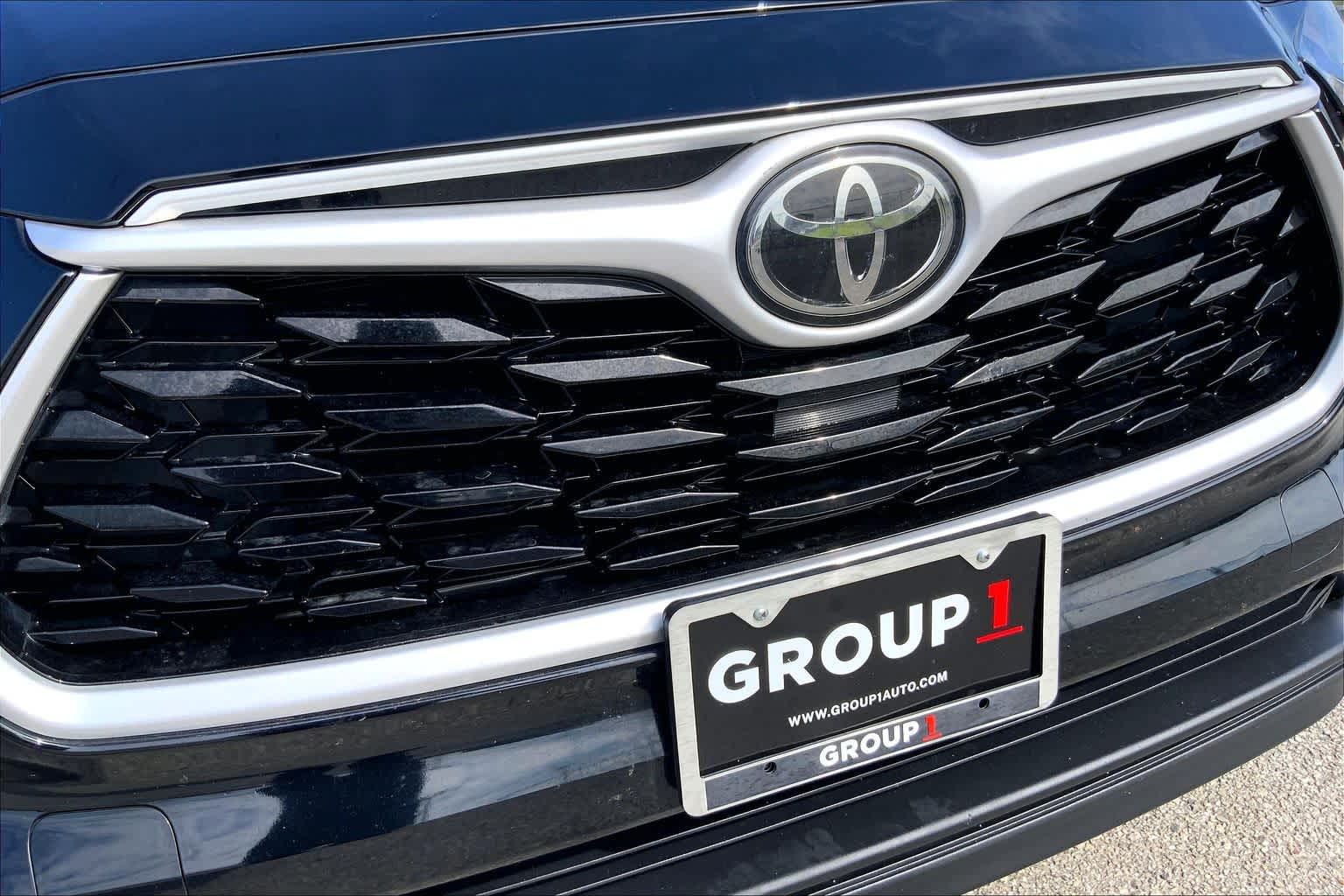 2021 Toyota Highlander LE Midnight Black Metallic at Group 1 Toyota Southwest
