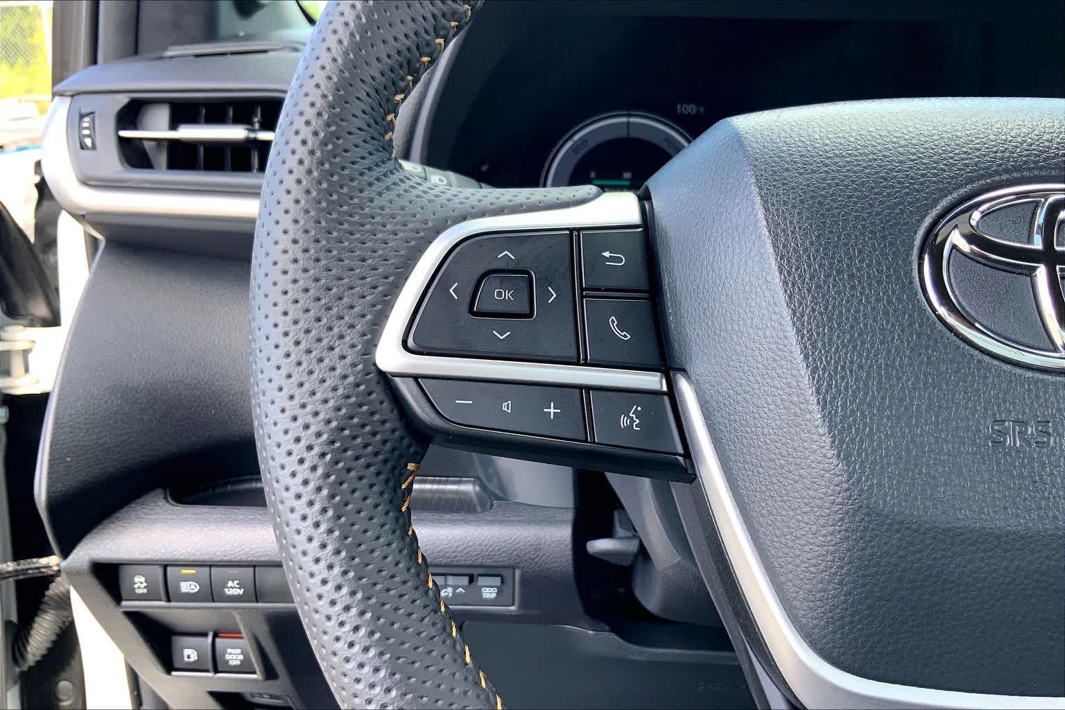 2026 Toyota Sienna Woodland Edition Ice Cap at Group 1 Toyota Southwest