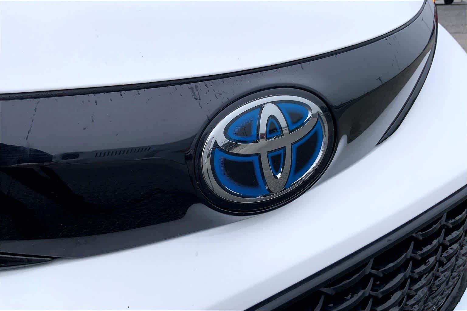 2025 Toyota Sienna XSE Ice Cap at Group 1 Toyota Southwest