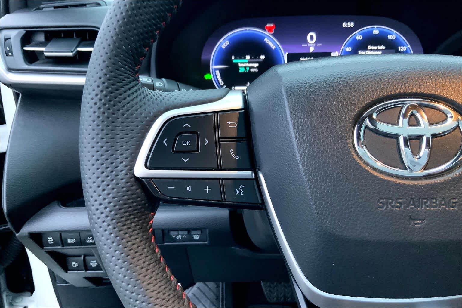 2025 Toyota Sienna XSE Ice Cap at Group 1 Toyota Southwest