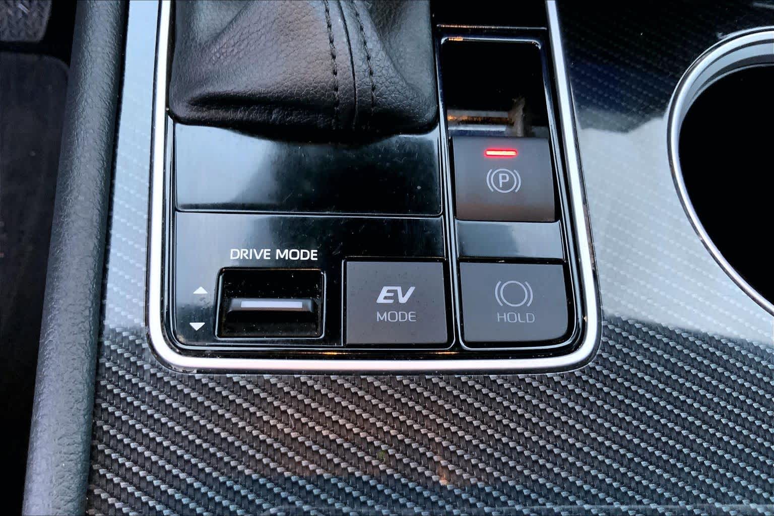2025 Toyota Sienna XSE Ice Cap at Group 1 Toyota Southwest