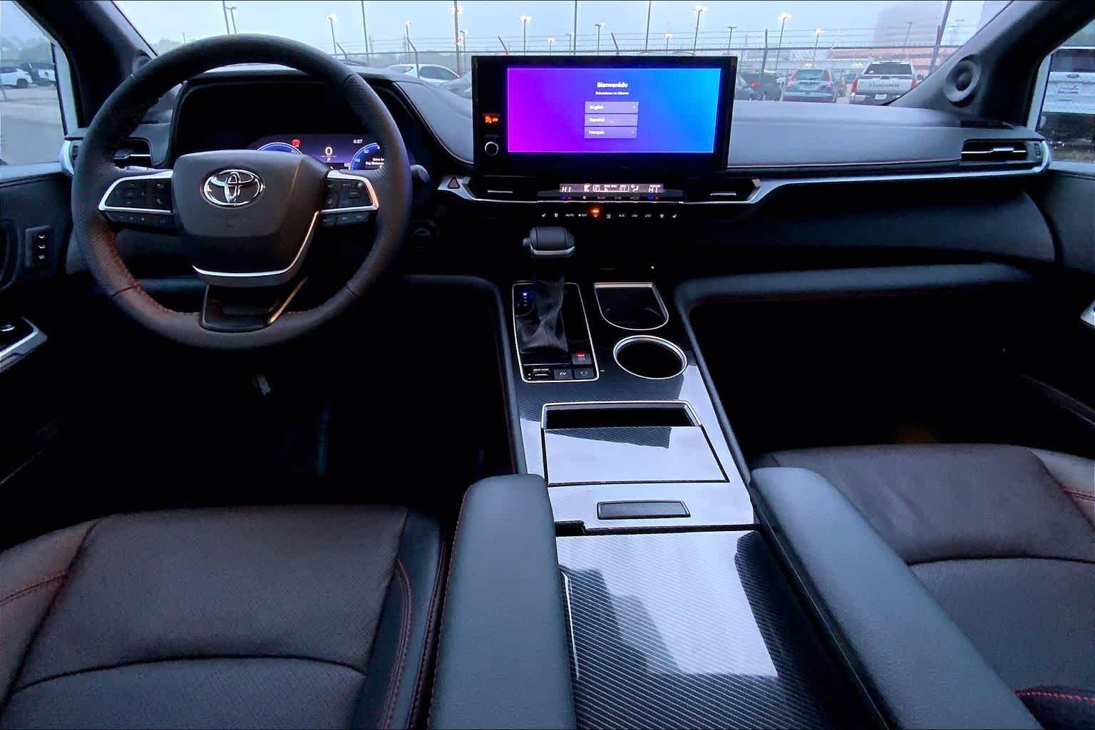 2025 Toyota Sienna XSE Ice Cap at Group 1 Toyota Southwest