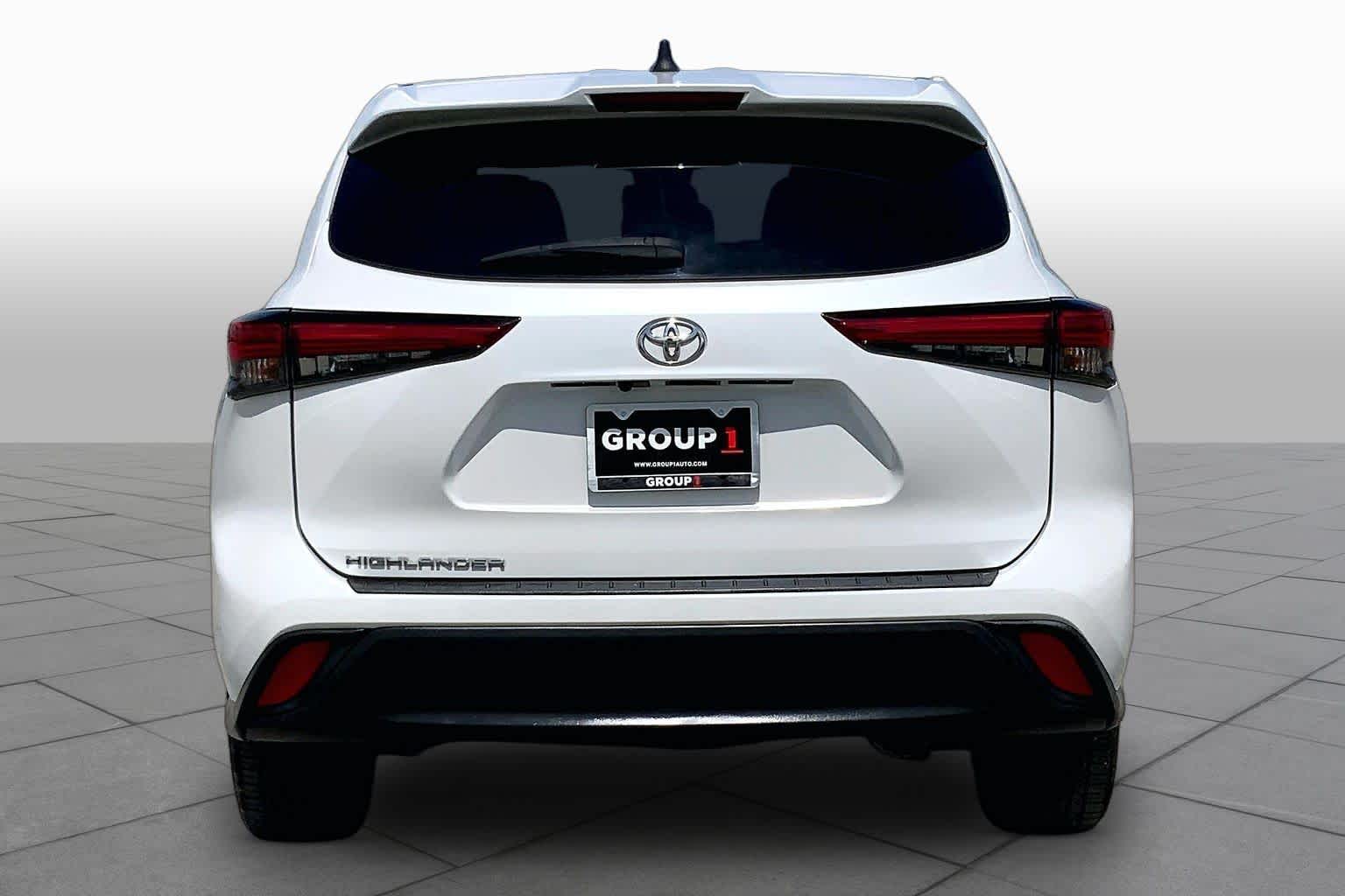 2022 Toyota Highlander L Wind Chill Pearl at AutoNation USA Houston