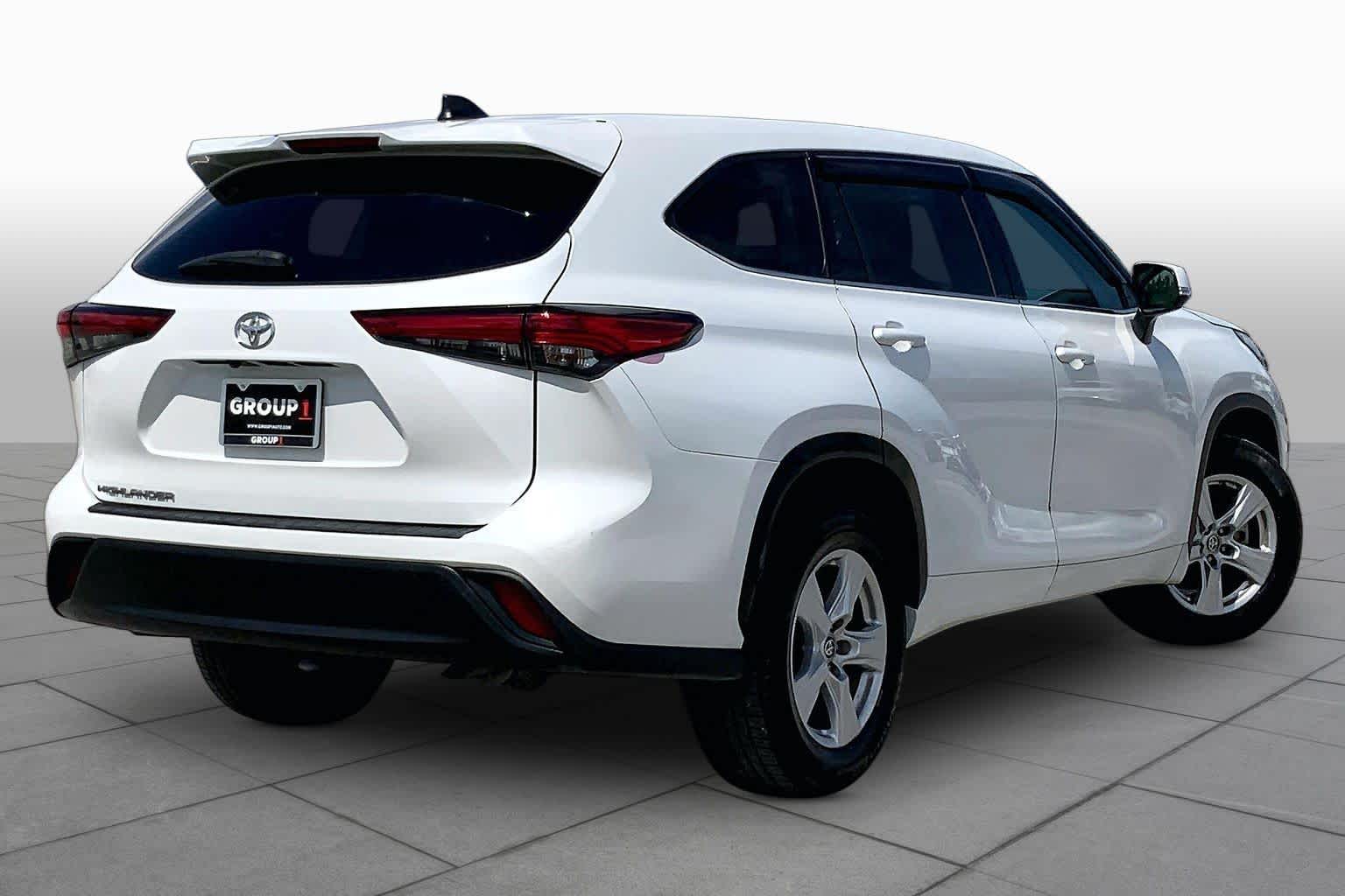 2022 Toyota Highlander L Wind Chill Pearl at AutoNation USA Houston