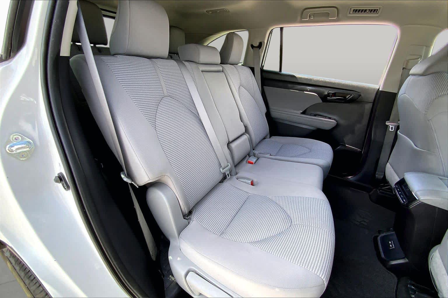 2022 Toyota Highlander L Wind Chill Pearl at AutoNation USA Houston