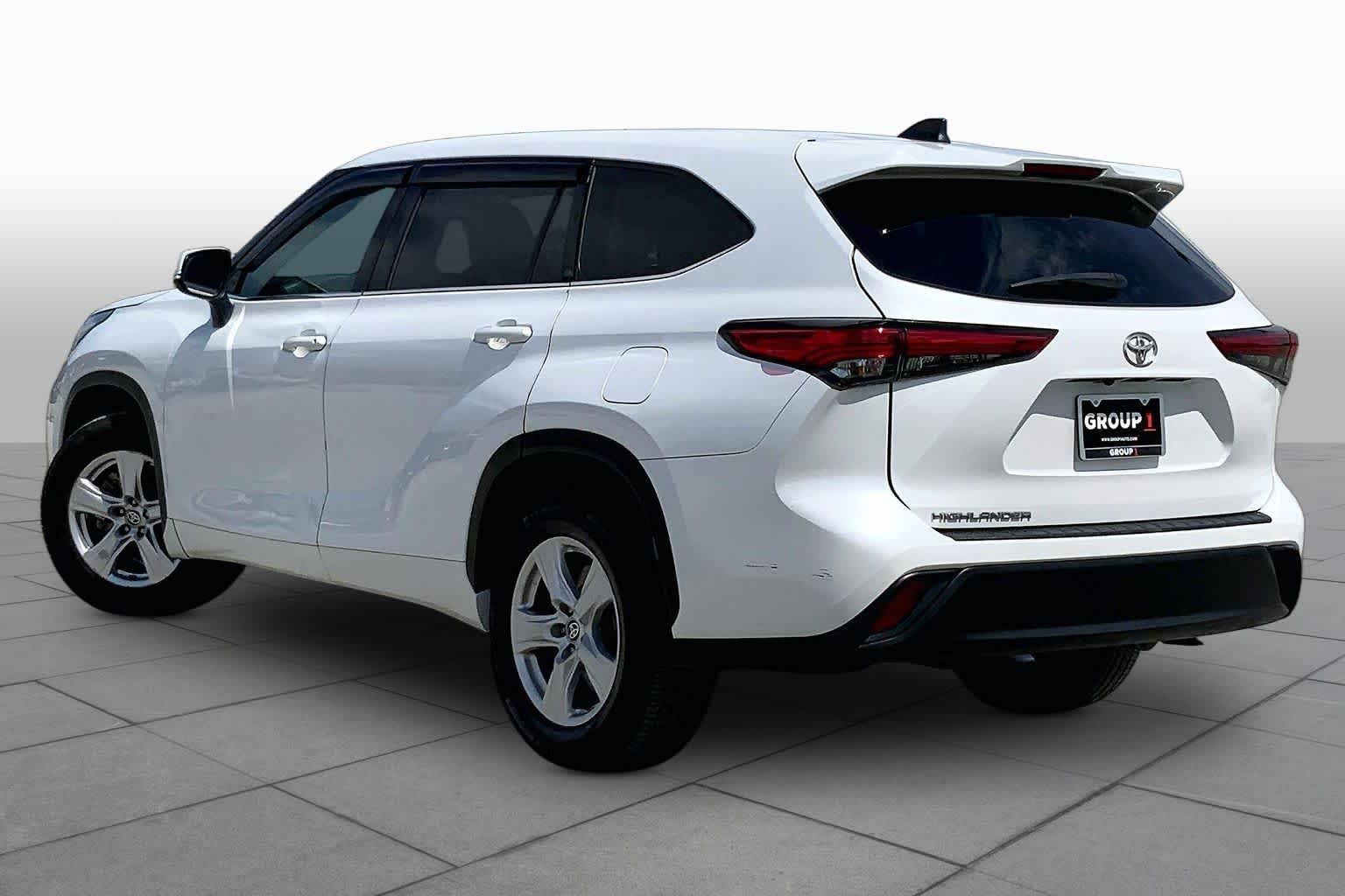 2022 Toyota Highlander L Wind Chill Pearl at AutoNation USA Houston