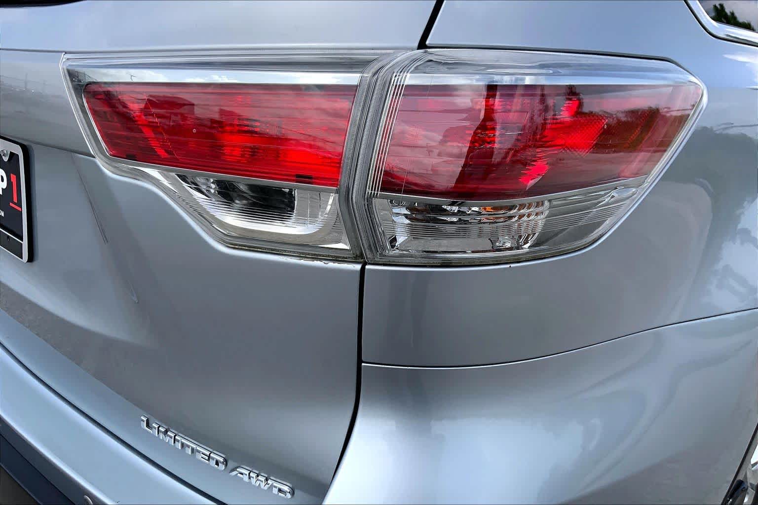 2016 Toyota Highlander Limited Platinum Silver Sky Metallic at AutoNation USA Houston