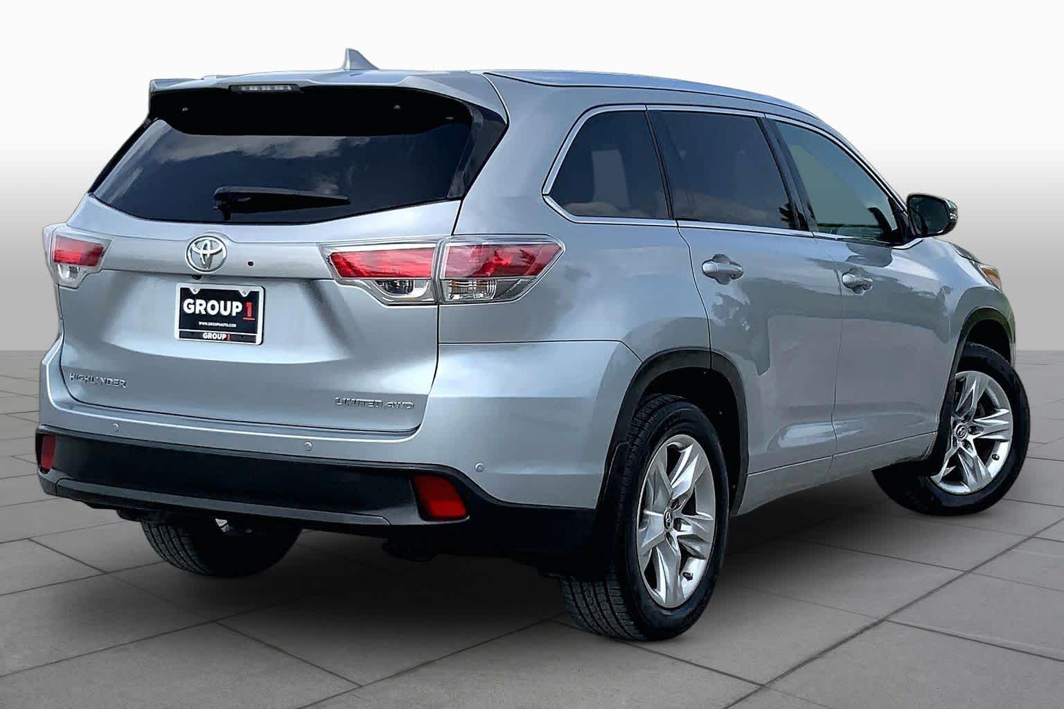 2016 Toyota Highlander Limited Platinum Silver Sky Metallic at AutoNation USA Houston