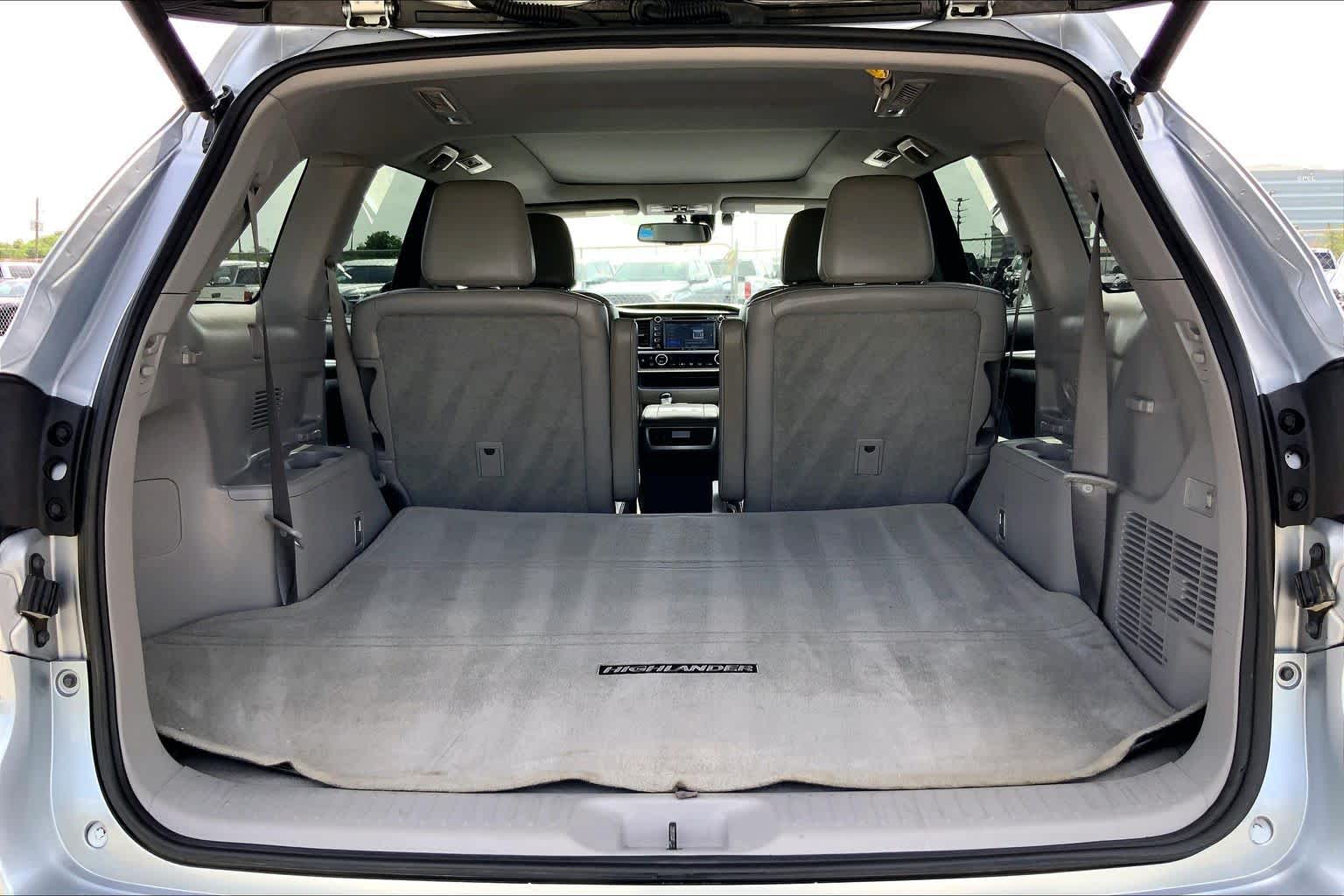 2016 Toyota Highlander Limited Platinum Silver Sky Metallic at AutoNation USA Houston