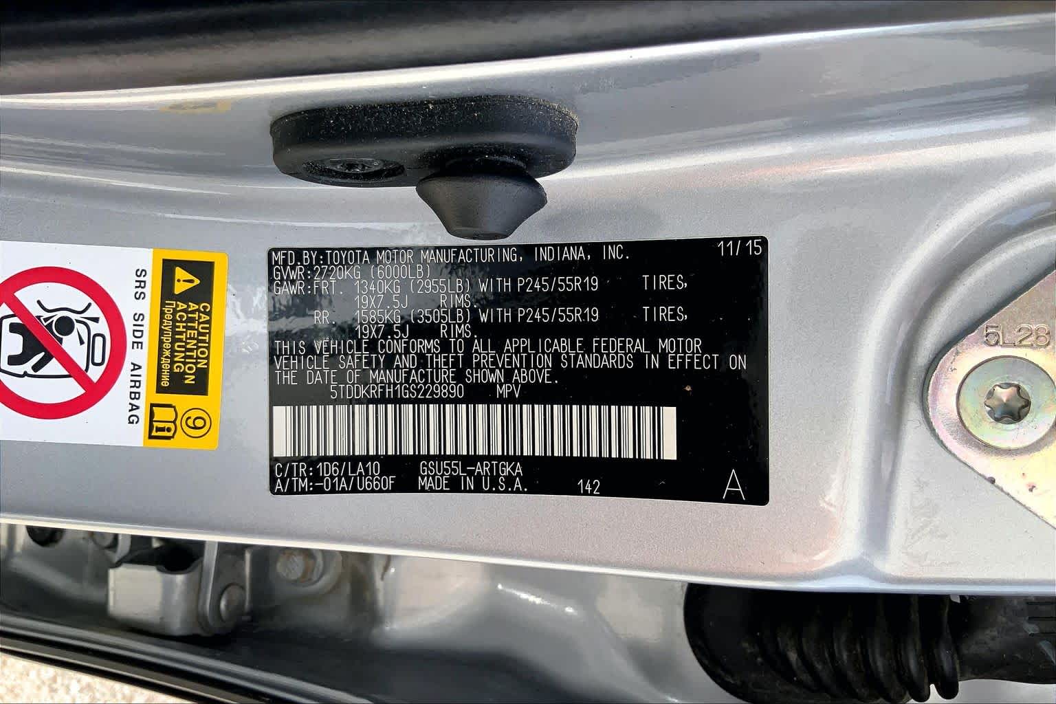 2016 Toyota Highlander Limited Platinum Silver Sky Metallic at AutoNation USA Houston