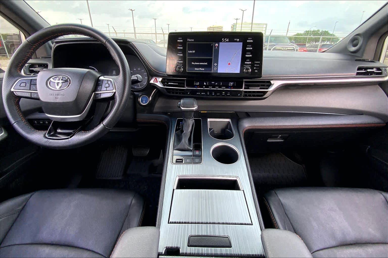 2023 Toyota Sienna XSE Ice Cap at Group 1 Toyota Southwest