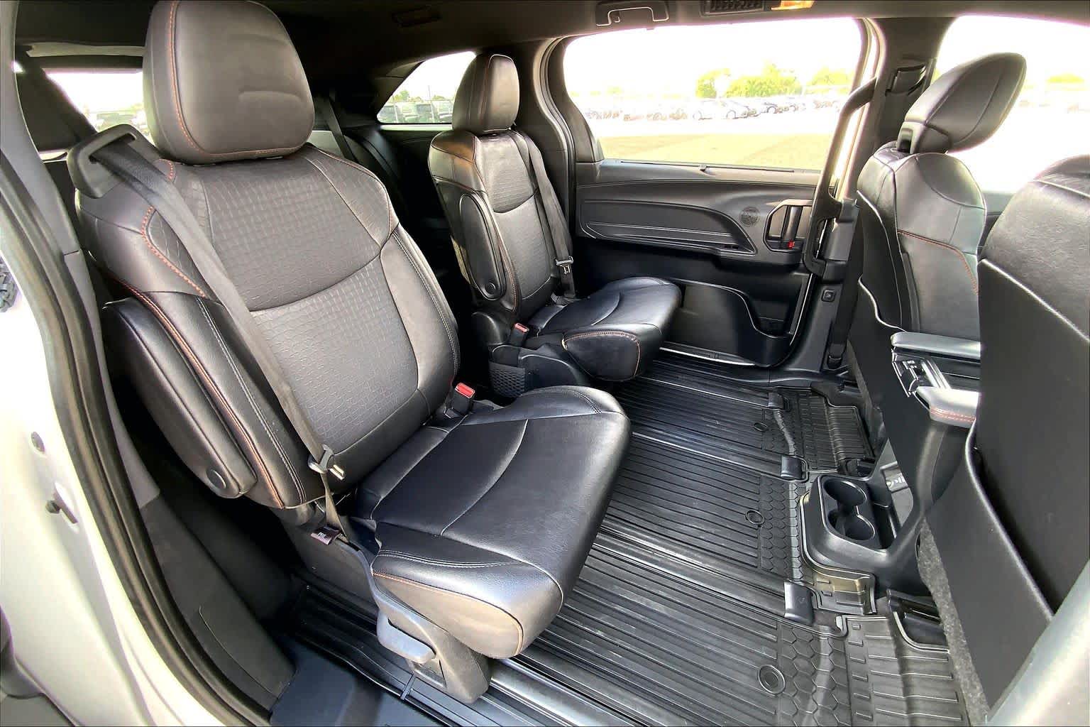 2023 Toyota Sienna XSE Ice Cap at Group 1 Toyota Southwest