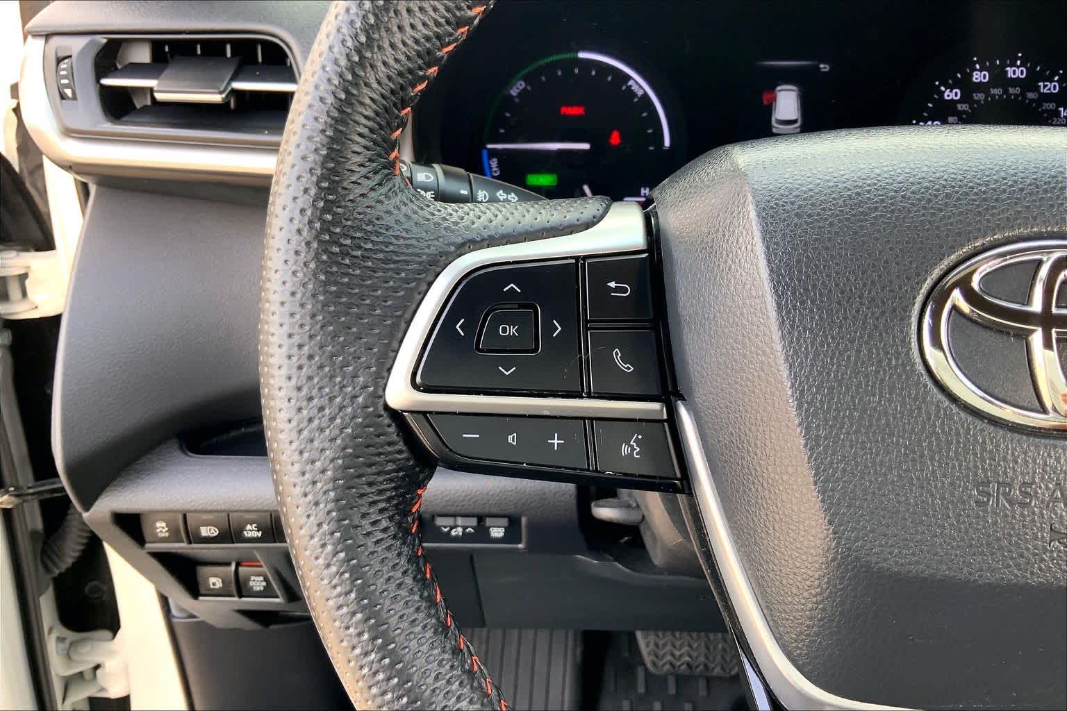 2023 Toyota Sienna XSE Ice Cap at Group 1 Toyota Southwest