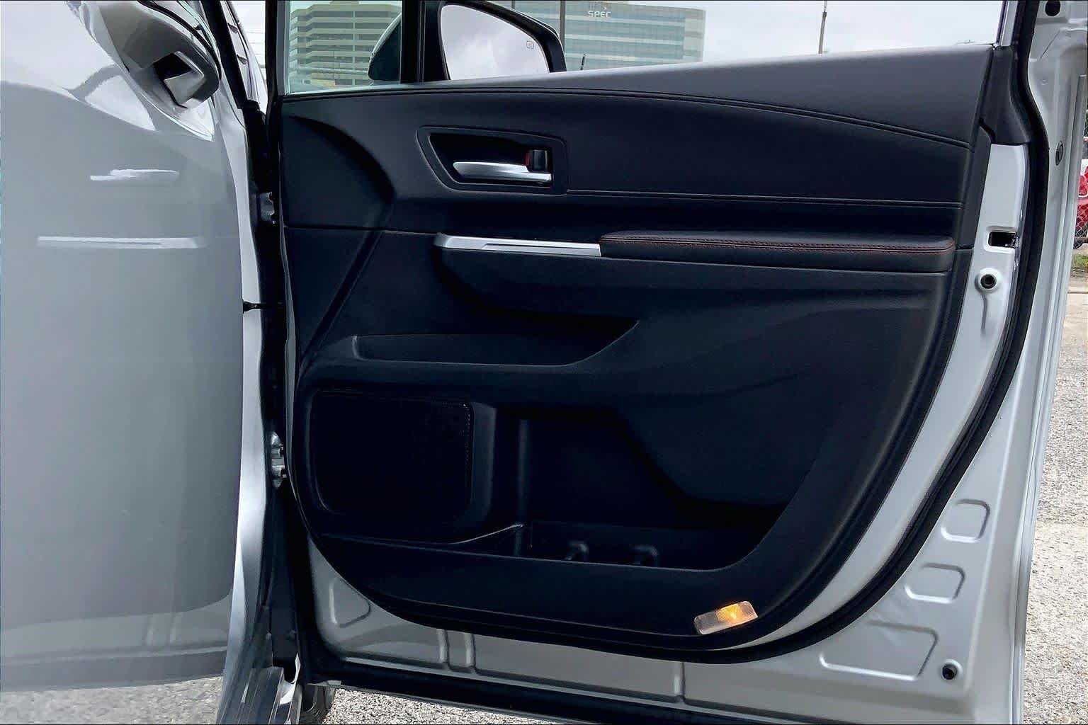 2025 Toyota Sienna XSE Celestial Silver Metallic at Group 1 Toyota Southwest