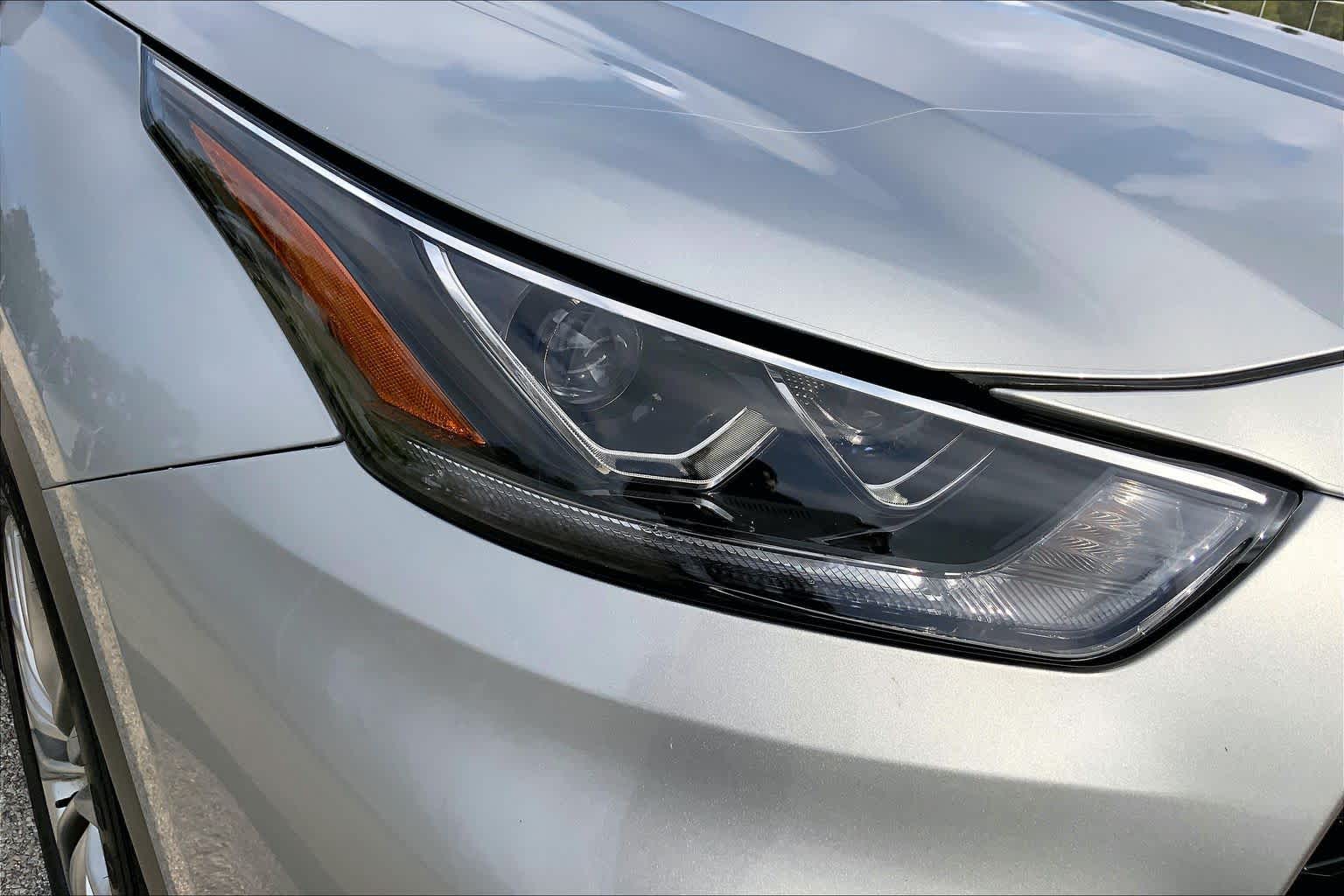 2025 Toyota Highlander Hybrid Platinum Celestial Silver Metallic at AutoNation USA Houston