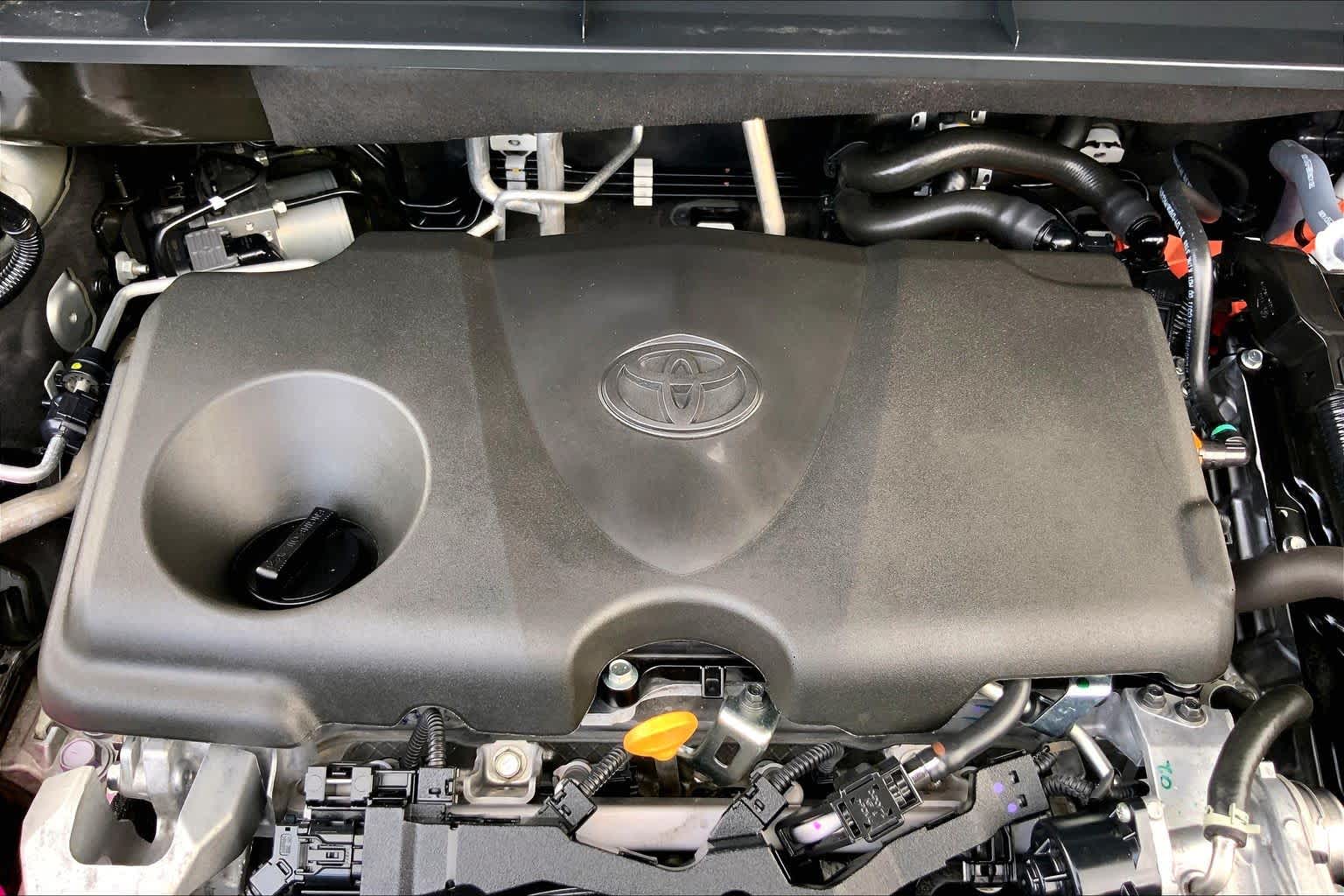 2025 Toyota Highlander Hybrid Platinum Celestial Silver Metallic at AutoNation USA Houston