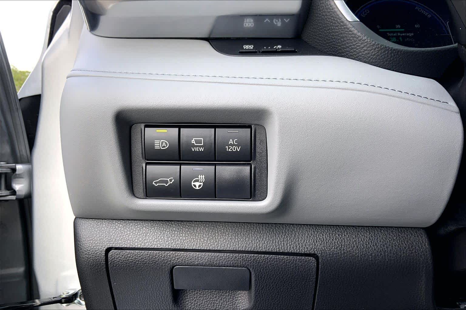 2025 Toyota Highlander Hybrid Platinum Celestial Silver Metallic at AutoNation USA Houston