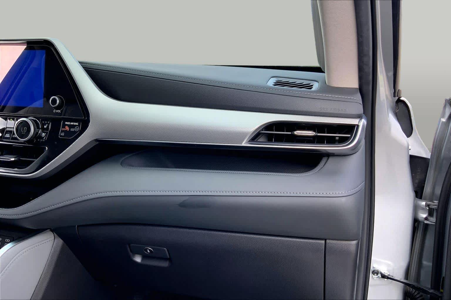 2025 Toyota Highlander Hybrid Platinum Celestial Silver Metallic at AutoNation USA Houston