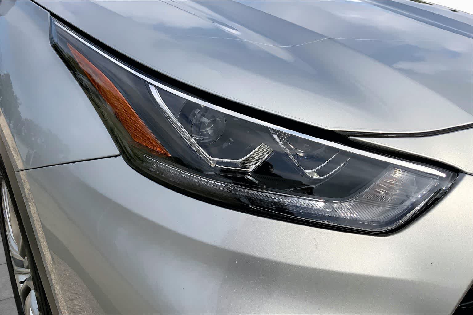 2025 Toyota Highlander Hybrid Platinum Celestial Silver Metallic at AutoNation USA Houston