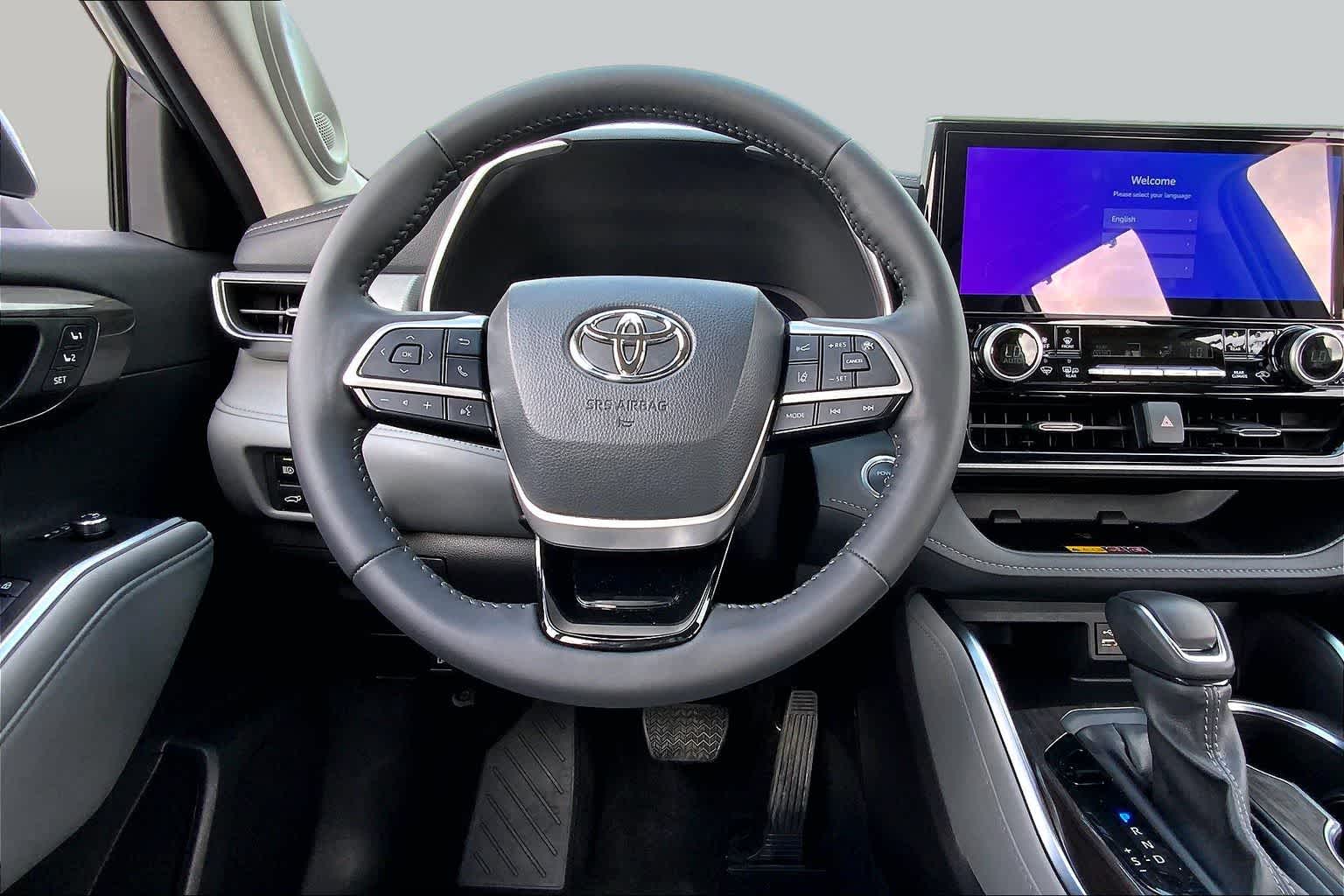 2025 Toyota Highlander Hybrid Platinum Celestial Silver Metallic at AutoNation USA Houston