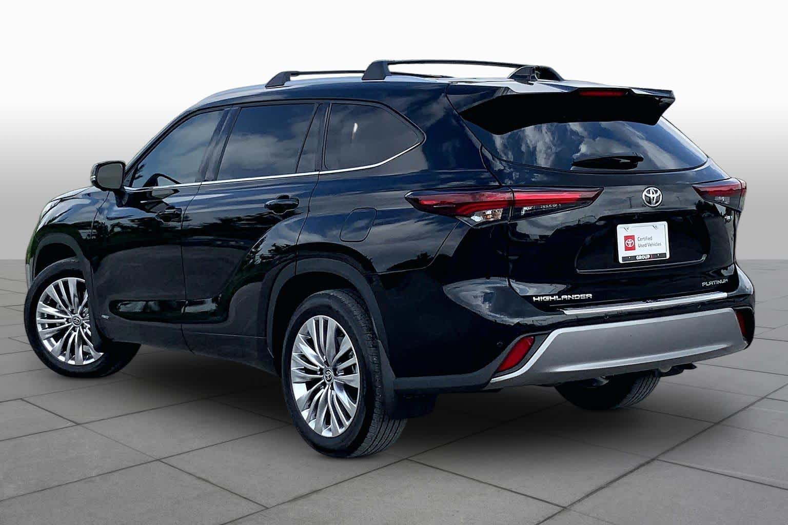 2026 Toyota Highlander Hybrid Platinum Midnight Black Metallic at Group 1 Toyota Southwest