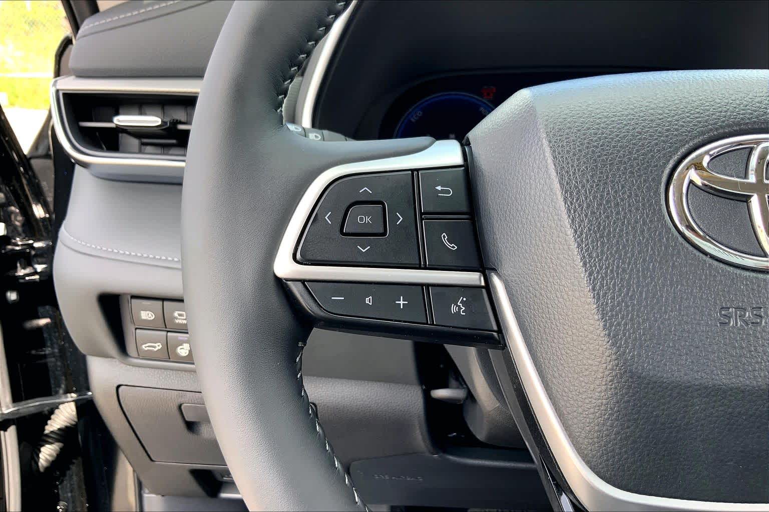 2026 Toyota Highlander Hybrid Platinum Midnight Black Metallic at Group 1 Toyota Southwest