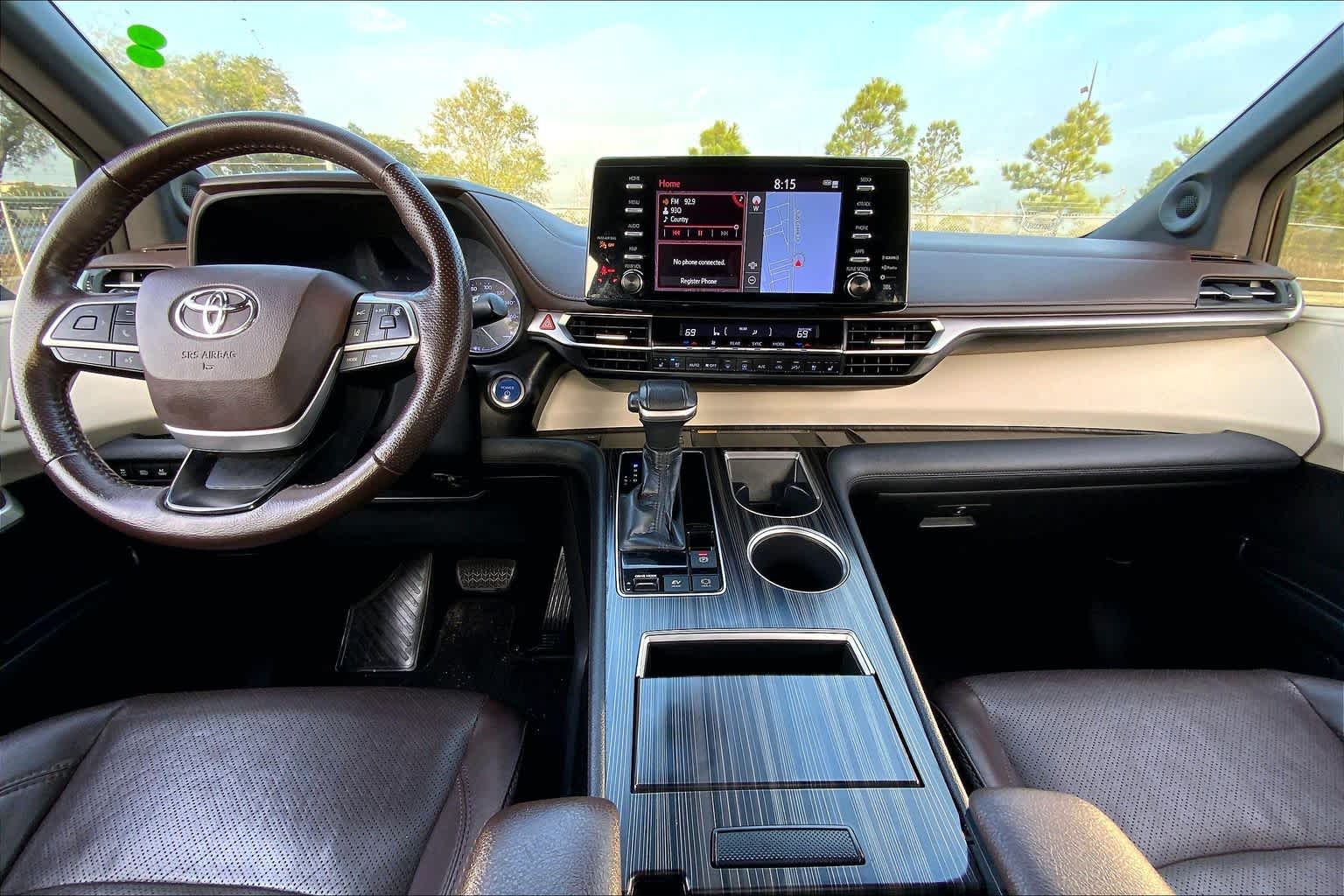 2021 Toyota Sienna Platinum Ruby Flare Pearl at Westside Kia
