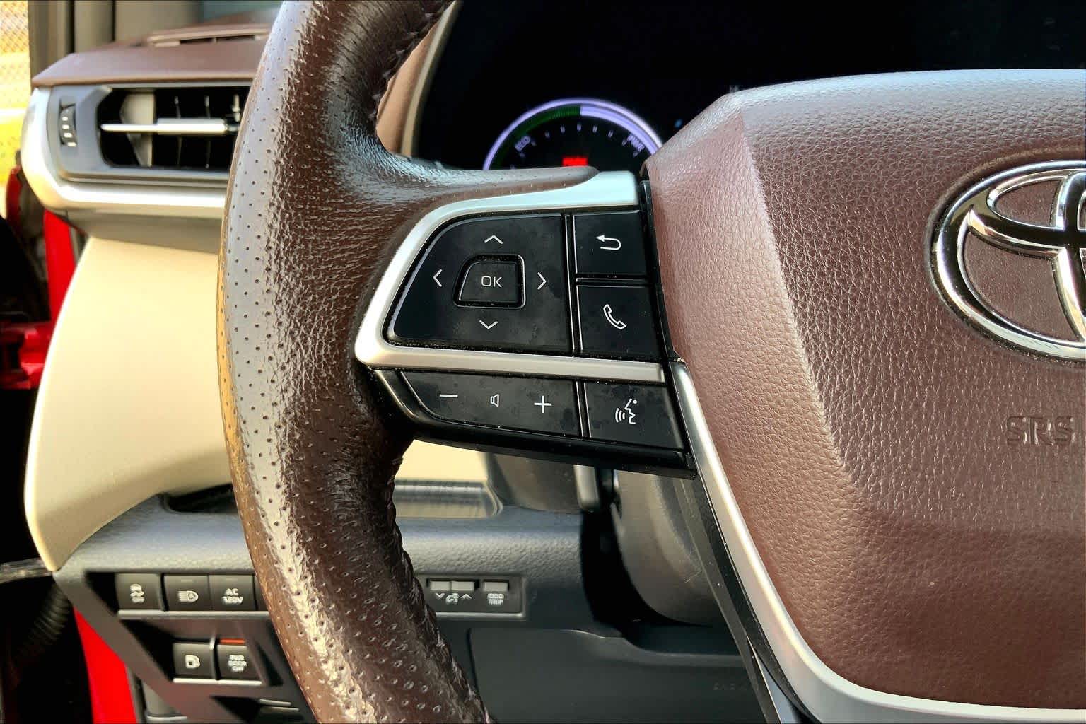 2021 Toyota Sienna Platinum Ruby Flare Pearl at Westside Kia