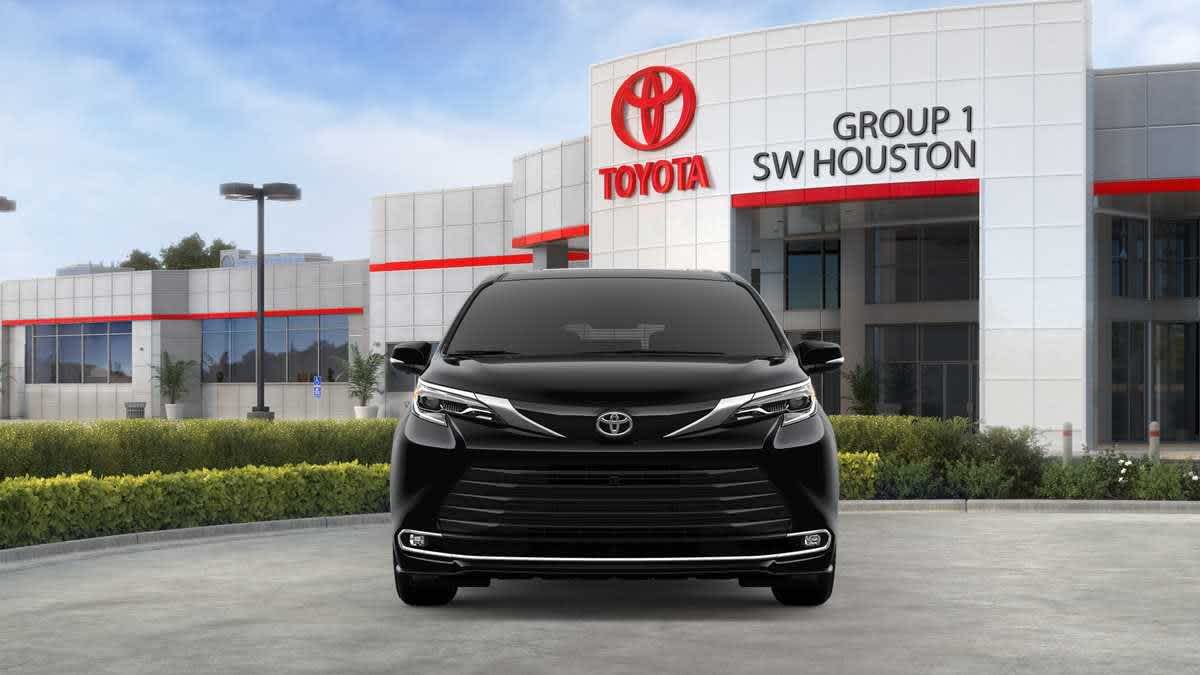 2026 Toyota Sienna photo 13 of 22
