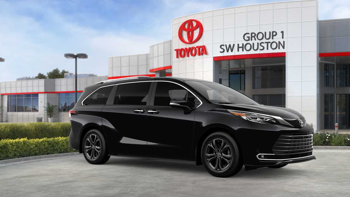 2026 Toyota Sienna photo 37 of 43