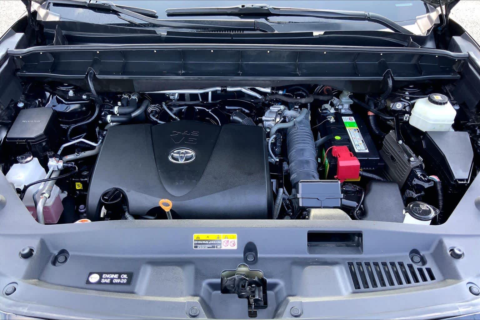 2021 Toyota Highlander Platinum Midnight Black Metallic at HGreg Houston
