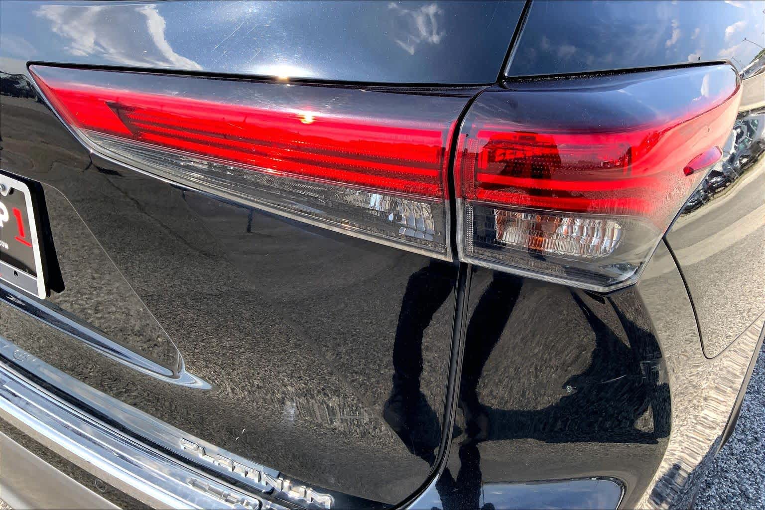 2021 Toyota Highlander Platinum Midnight Black Metallic at HGreg Houston