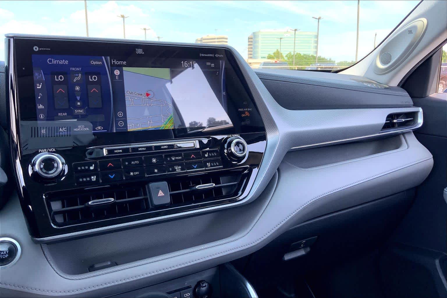 2021 Toyota Highlander Platinum Midnight Black Metallic at HGreg Houston