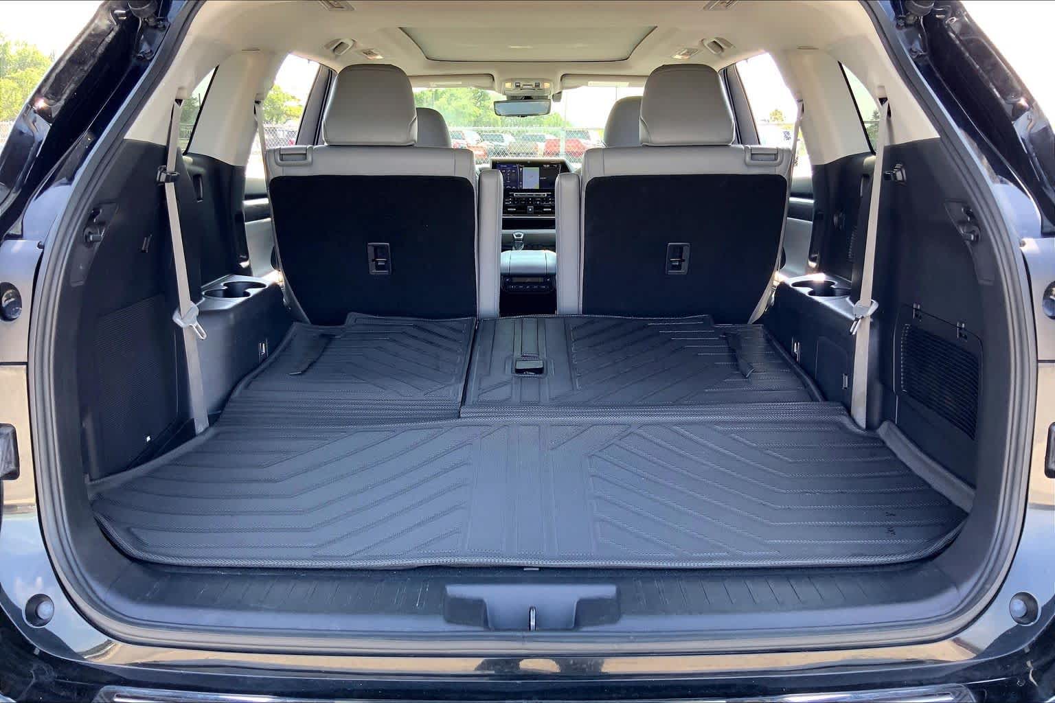 2021 Toyota Highlander Platinum Midnight Black Metallic at HGreg Houston