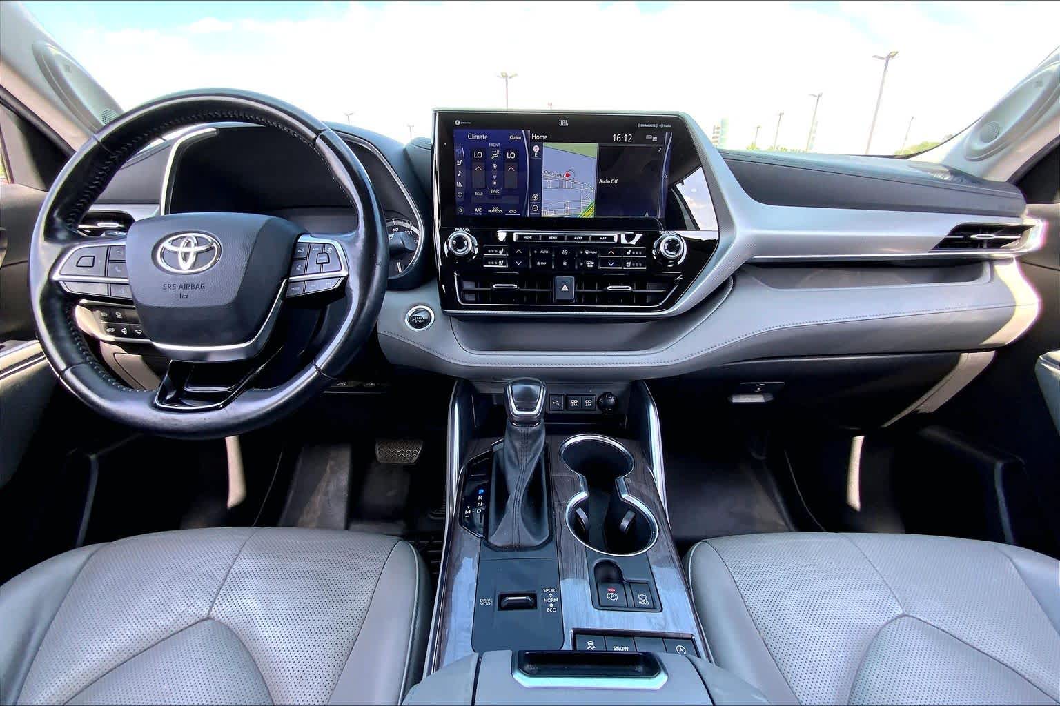 2021 Toyota Highlander Platinum Midnight Black Metallic at HGreg Houston
