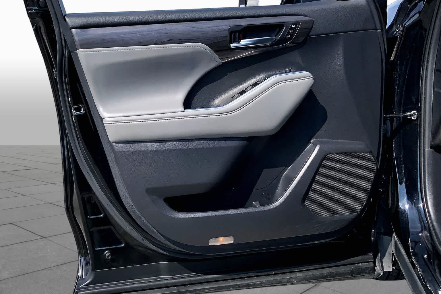 2021 Toyota Highlander Platinum Midnight Black Metallic at Group 1 Toyota Southwest