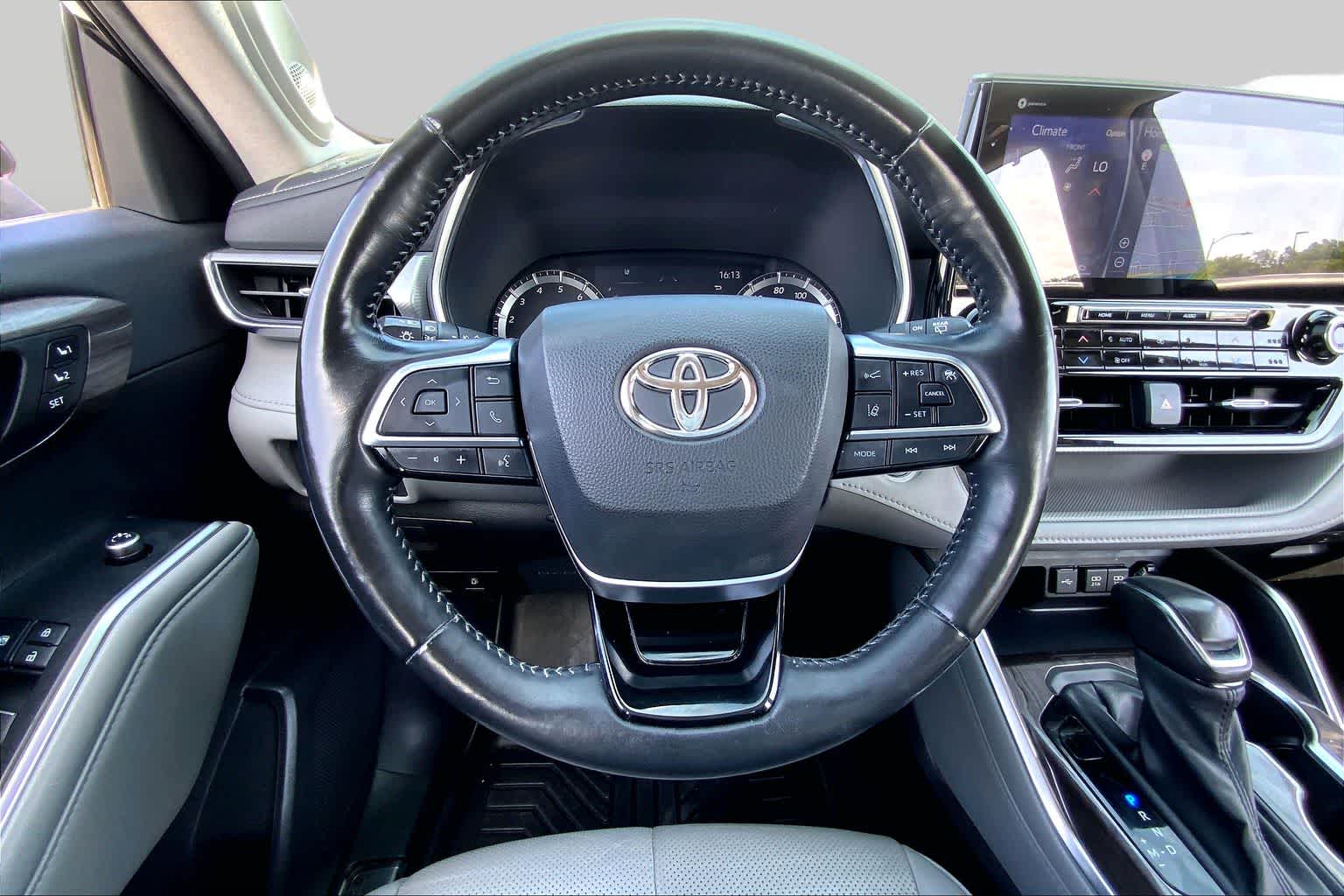 2021 Toyota Highlander Platinum Midnight Black Metallic at Group 1 Toyota Southwest