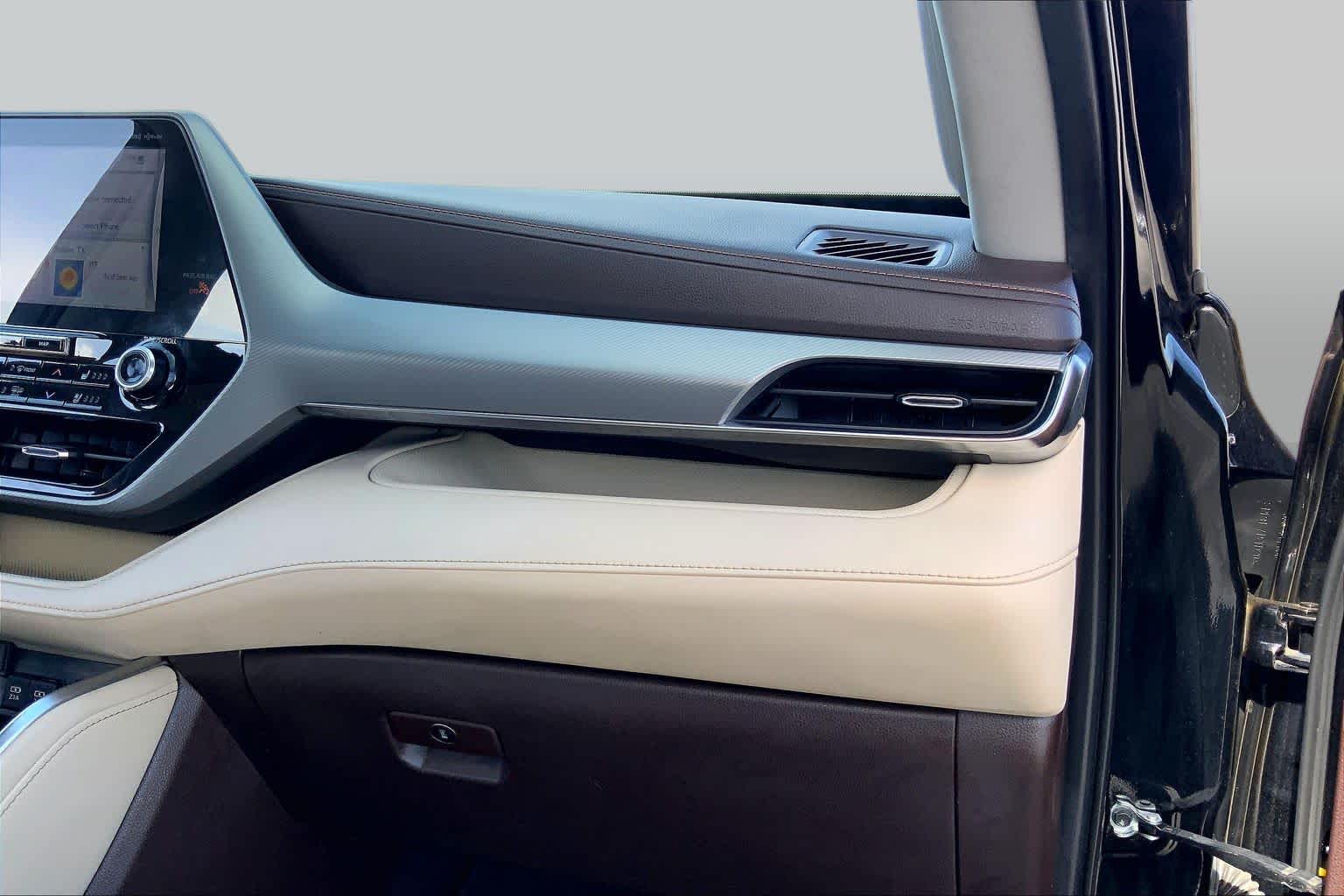 2021 Toyota Highlander Platinum Midnight Black Metallic at HGreg Houston