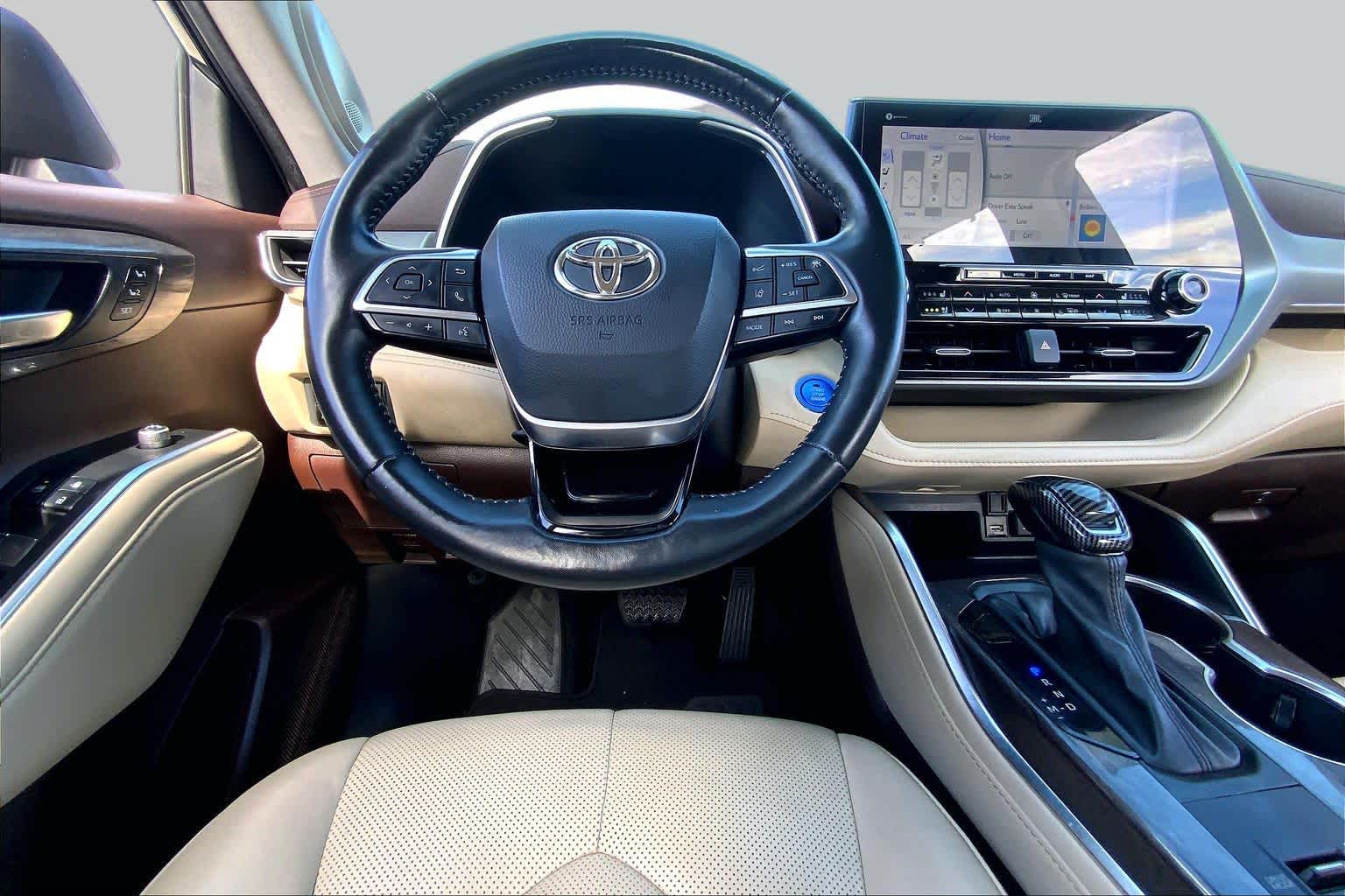 2021 Toyota Highlander Platinum Midnight Black Metallic at HGreg Houston