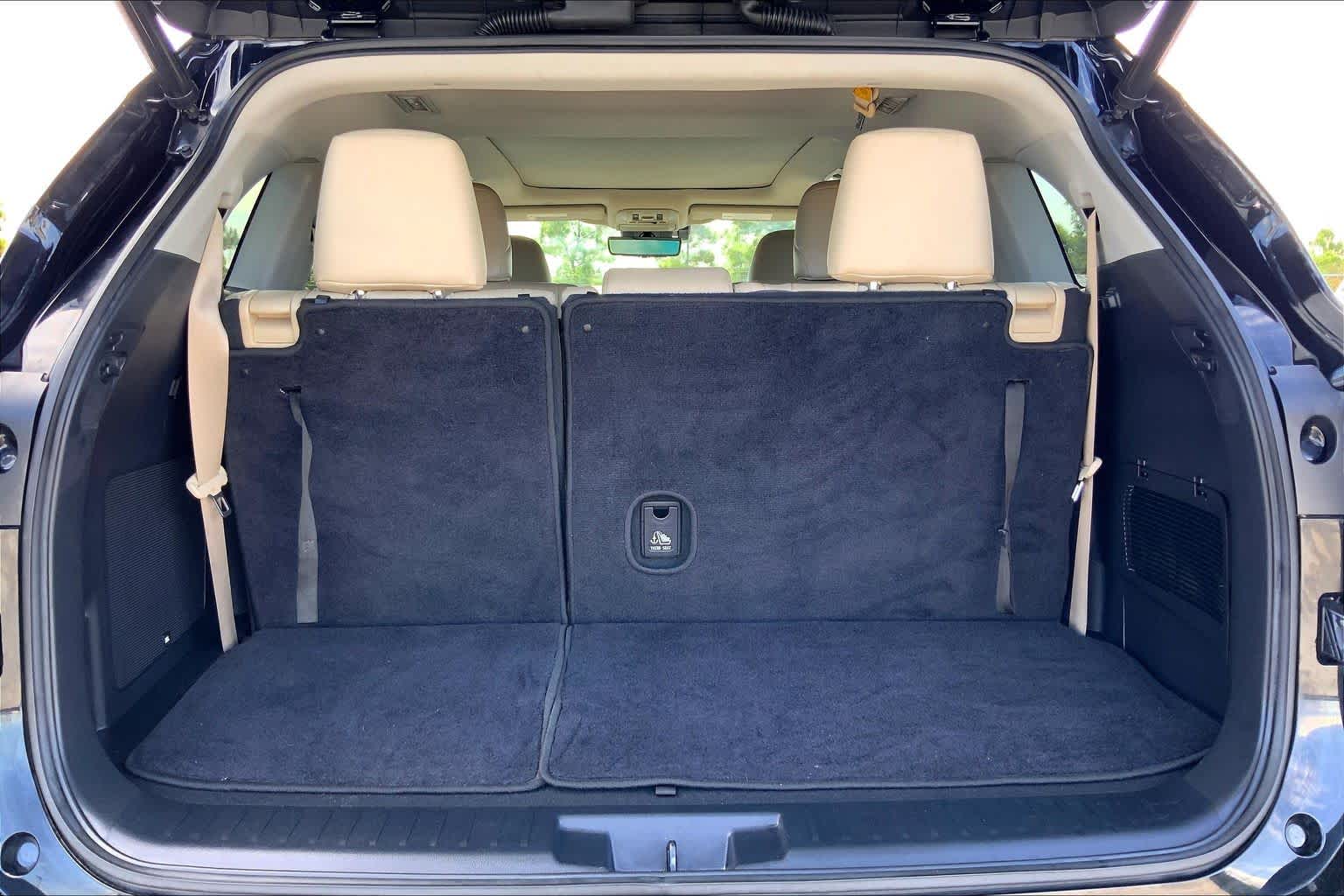 2021 Toyota Highlander Platinum Midnight Black Metallic at HGreg Houston