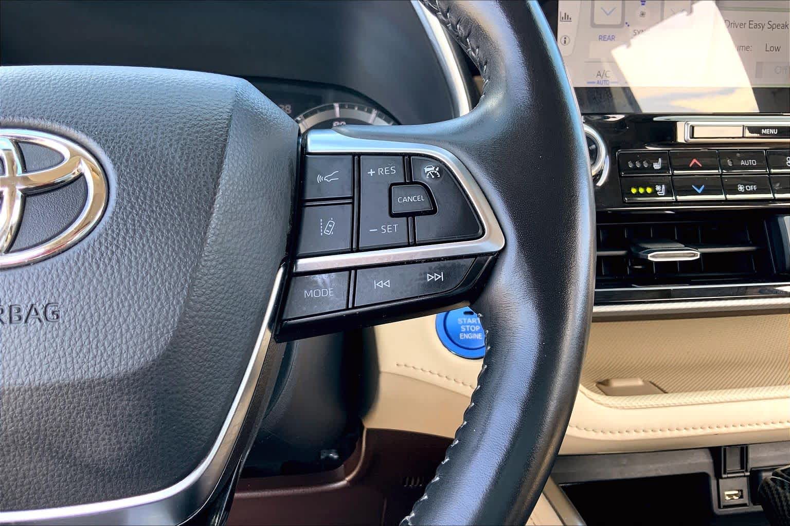 2021 Toyota Highlander Platinum Midnight Black Metallic at HGreg Houston
