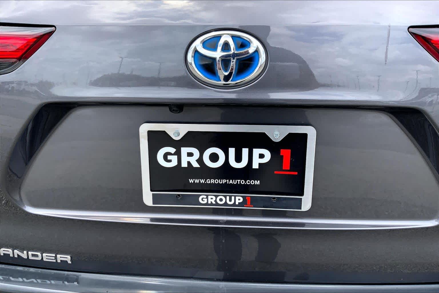2021 Toyota Highlander Hybrid XLE Magnetic Gray Metallic at HGreg Houston