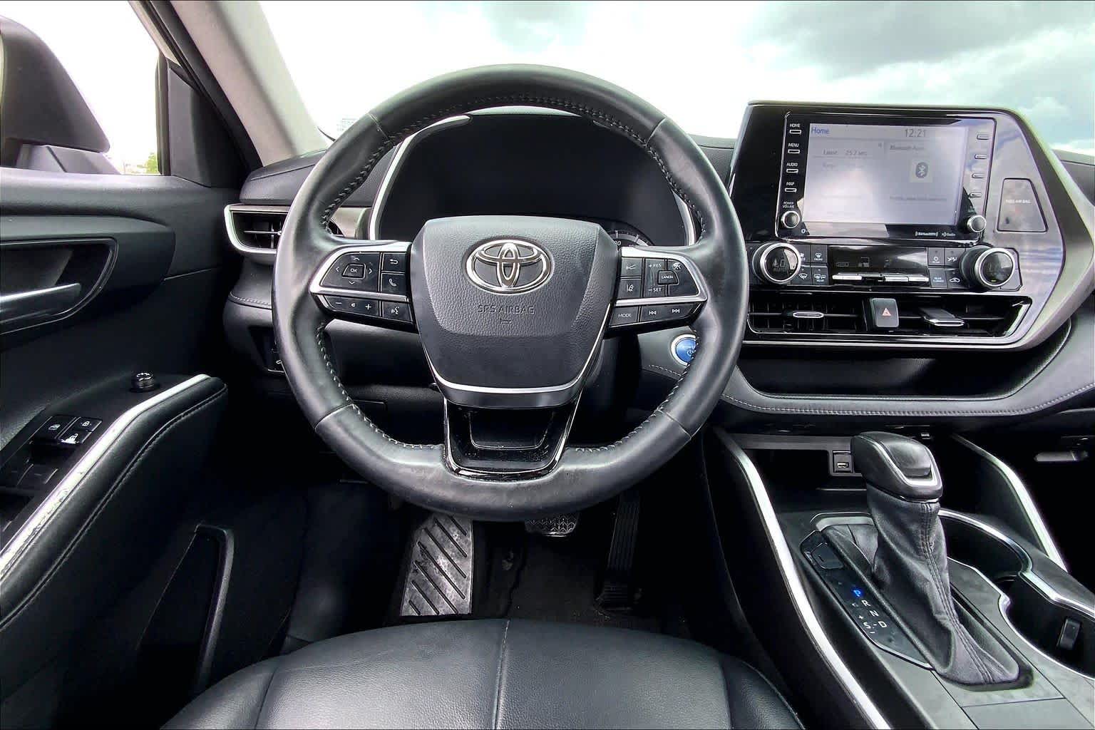 2021 Toyota Highlander Hybrid XLE Magnetic Gray Metallic at HGreg Houston