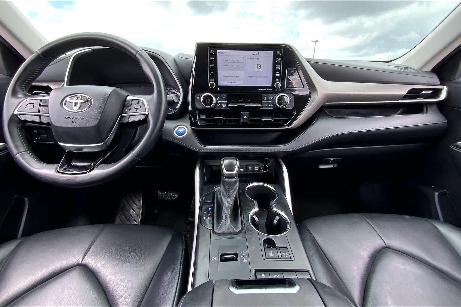 2021 Toyota Highlander Hybrid XLE Magnetic Gray Metallic at HGreg Houston
