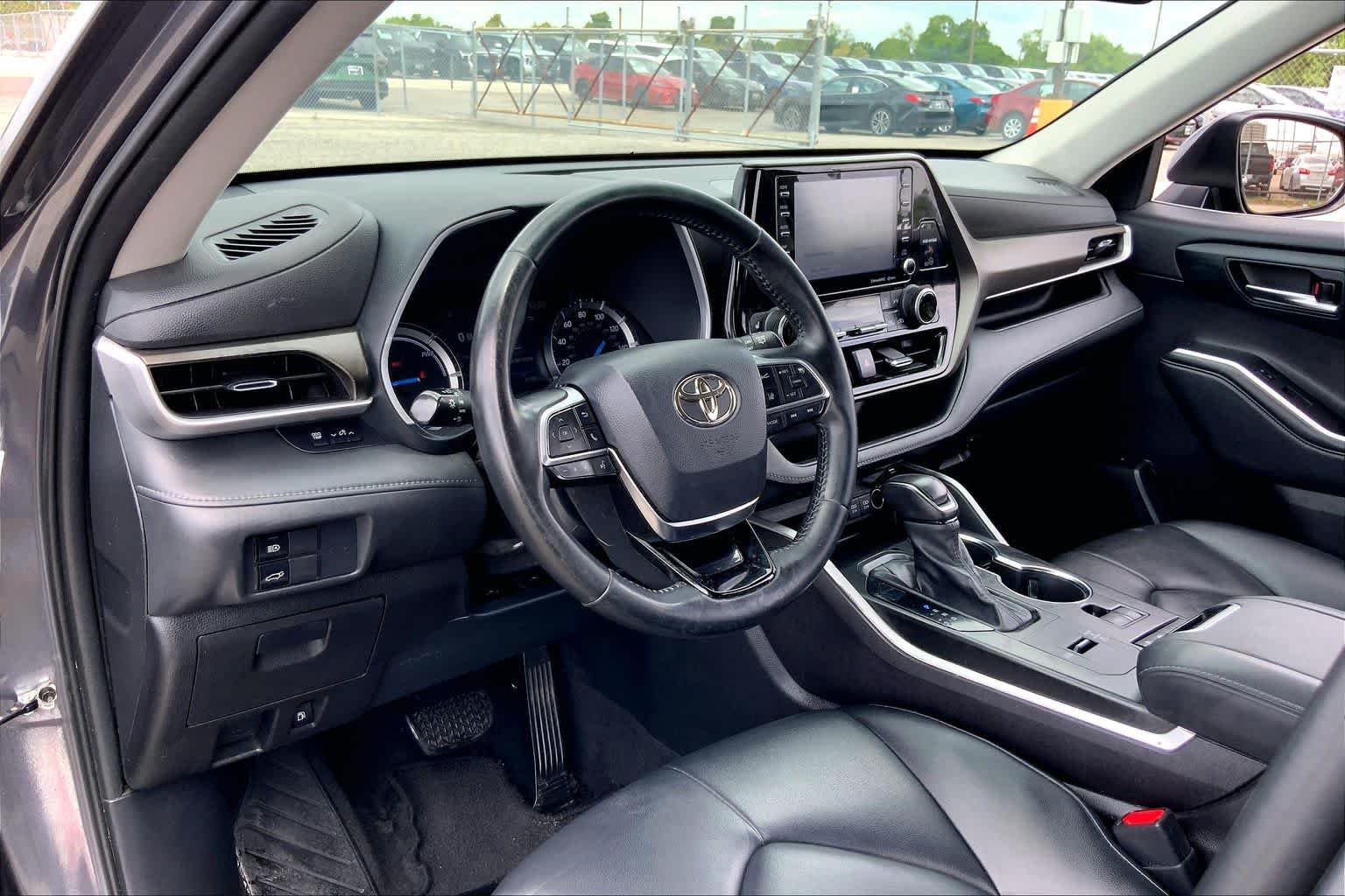 2021 Toyota Highlander Hybrid XLE Magnetic Gray Metallic at HGreg Houston