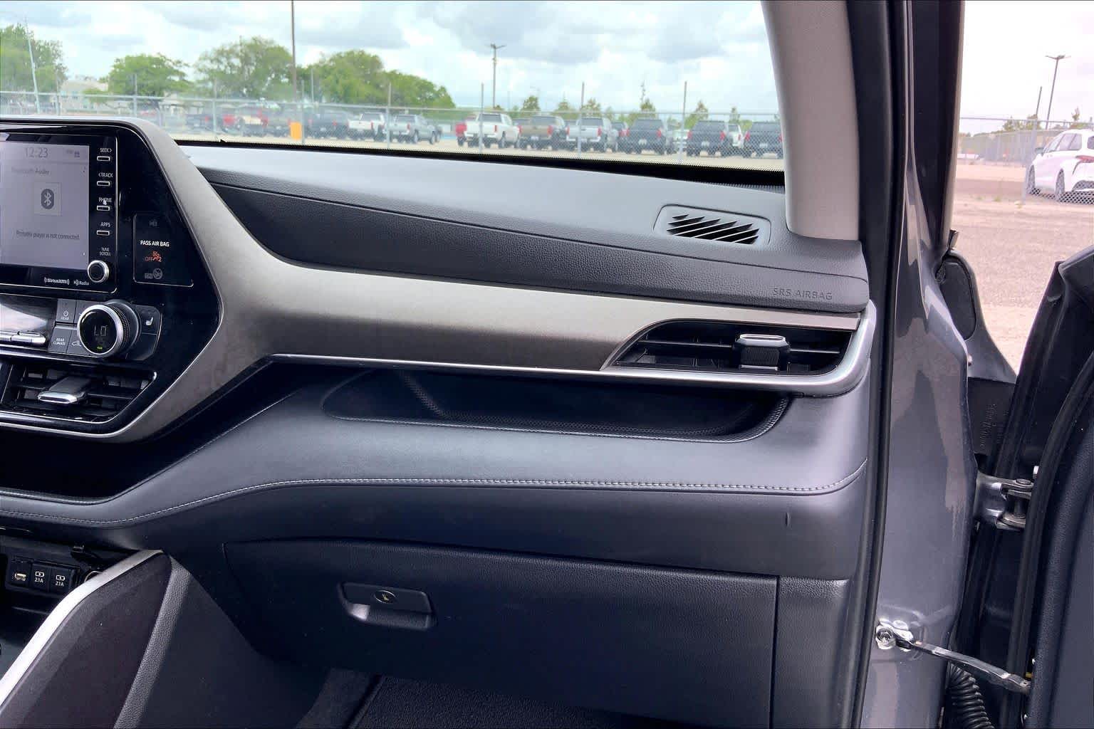 2021 Toyota Highlander Hybrid XLE Magnetic Gray Metallic at HGreg Houston