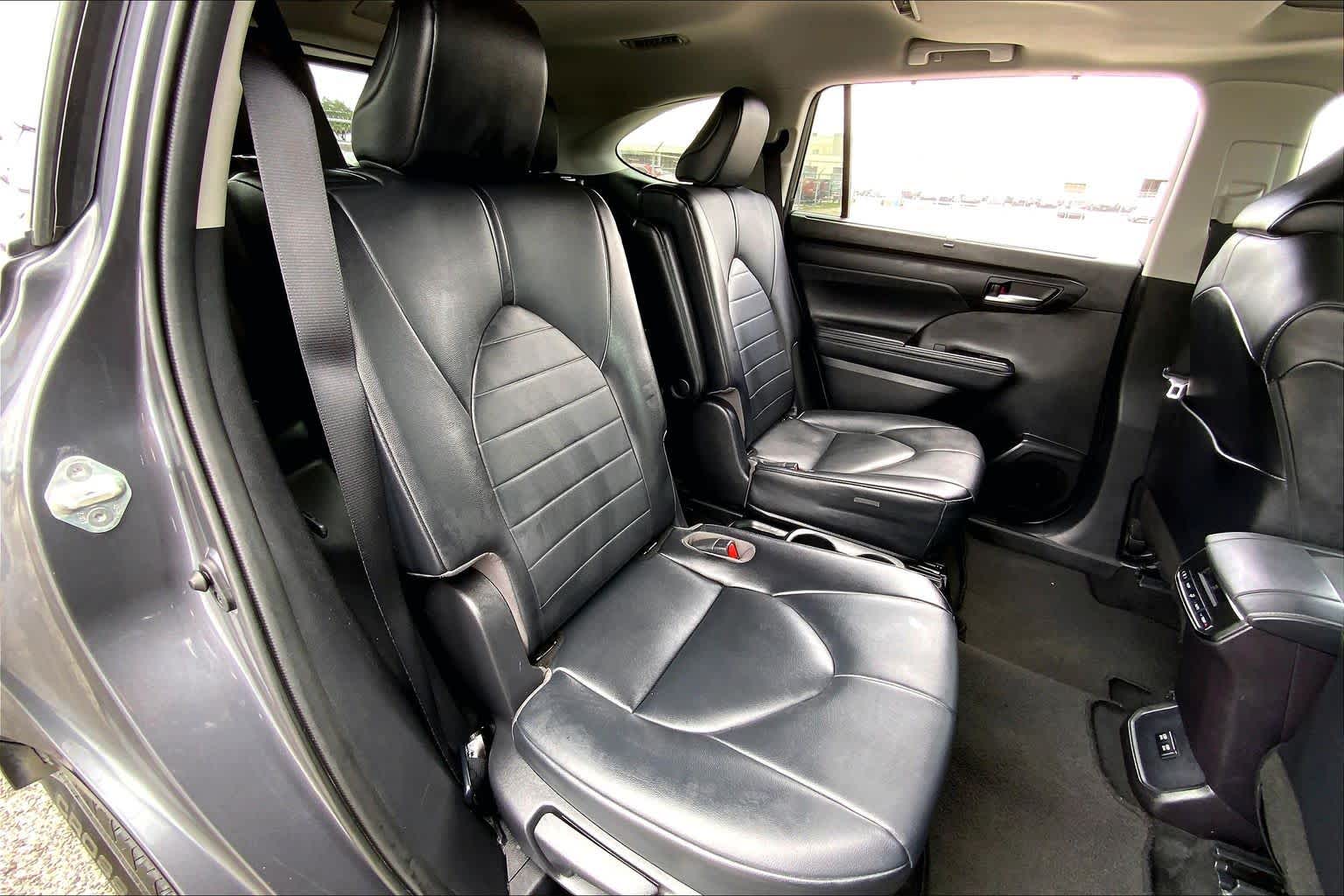 2021 Toyota Highlander Hybrid XLE Magnetic Gray Metallic at HGreg Houston