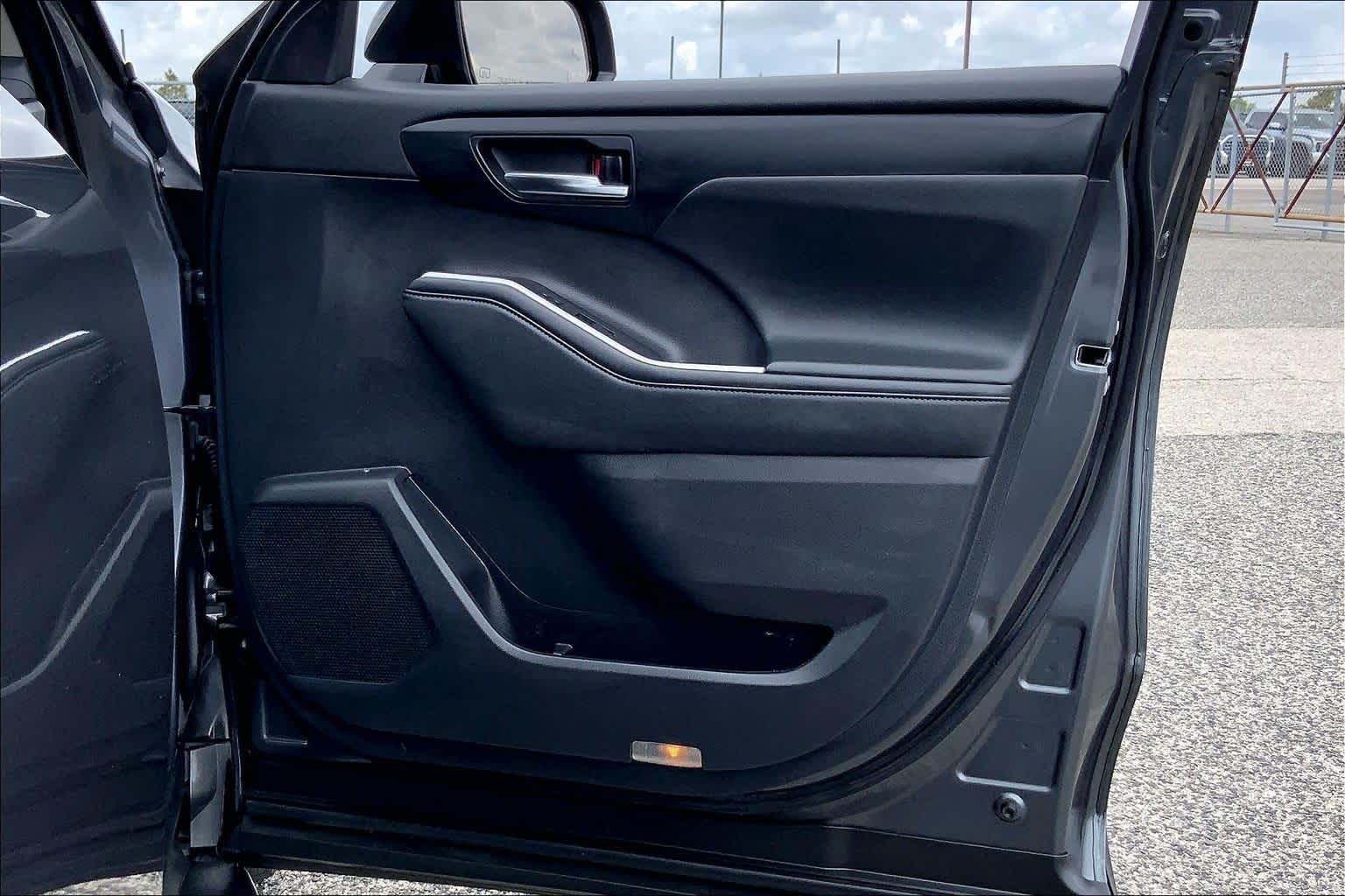 2021 Toyota Highlander Hybrid XLE Magnetic Gray Metallic at HGreg Houston