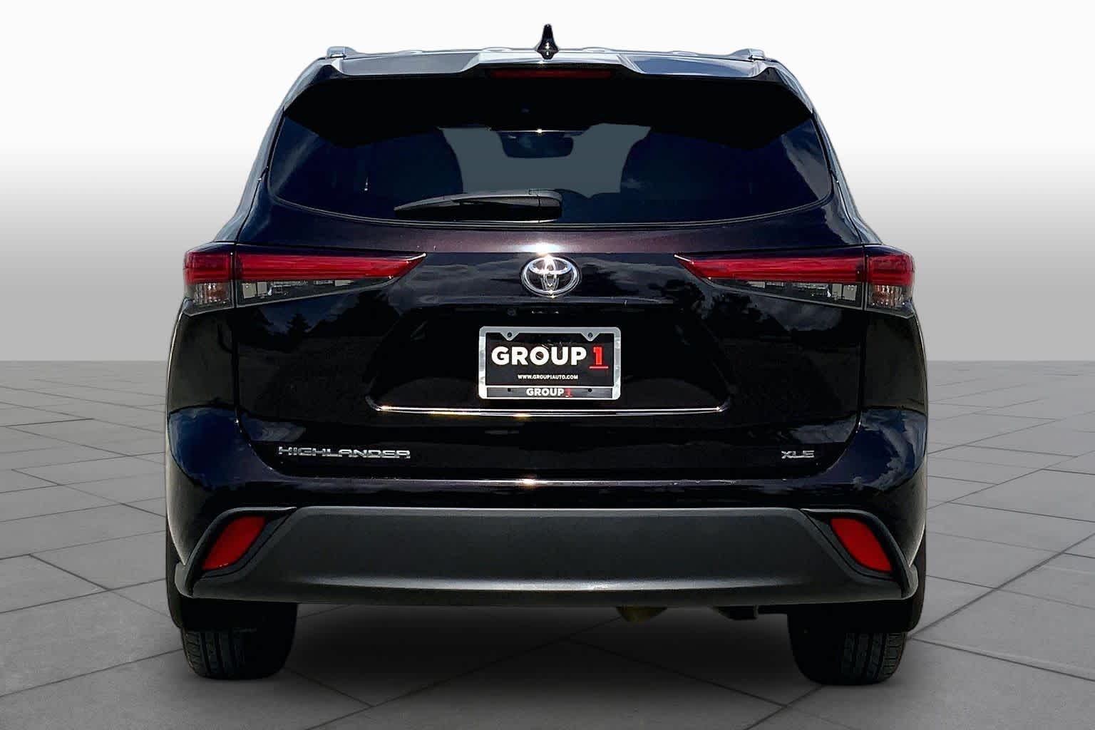 2020 Toyota Highlander XLE Opulent Amber at Group 1 Toyota Southwest