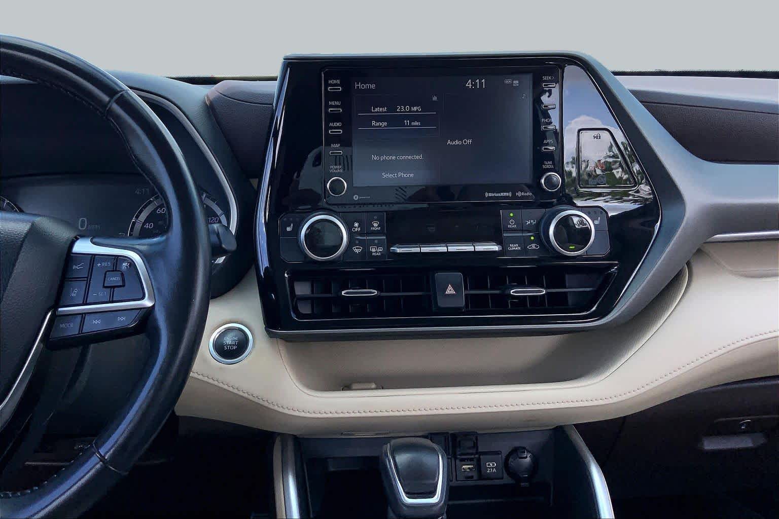 2020 Toyota Highlander XLE Opulent Amber at Group 1 Toyota Southwest